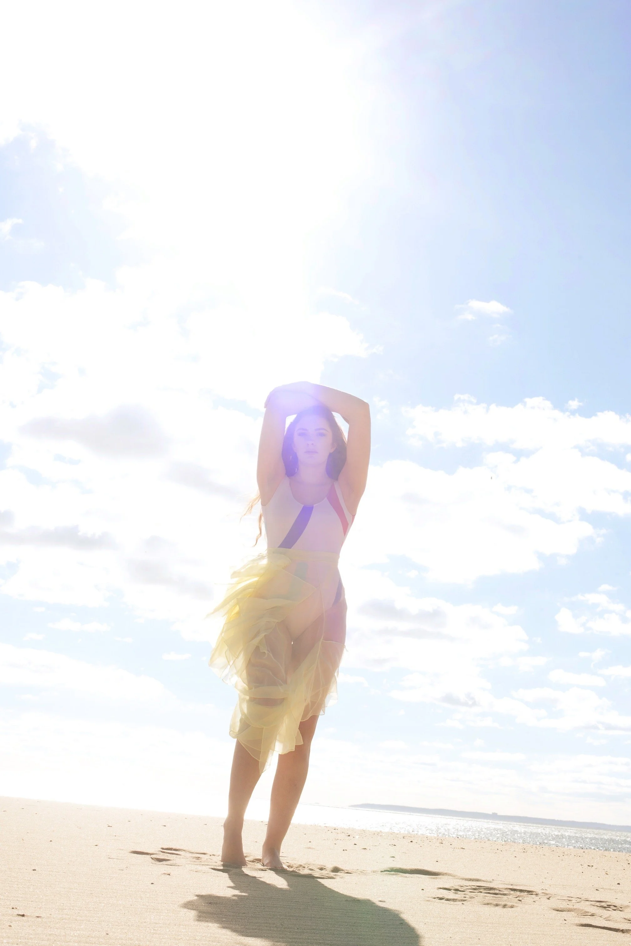 cest Dyon yu body shot.JPG