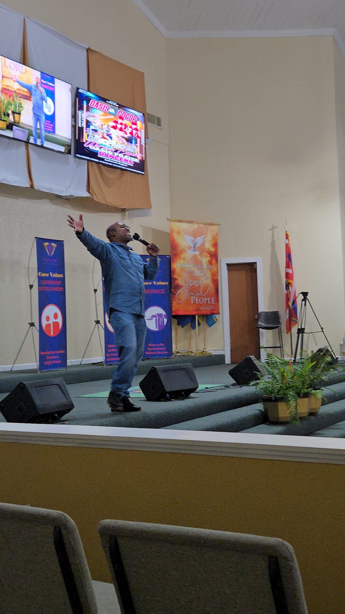 WhatsApp Image 2025-12-10 at 13.34.38c.jpeg