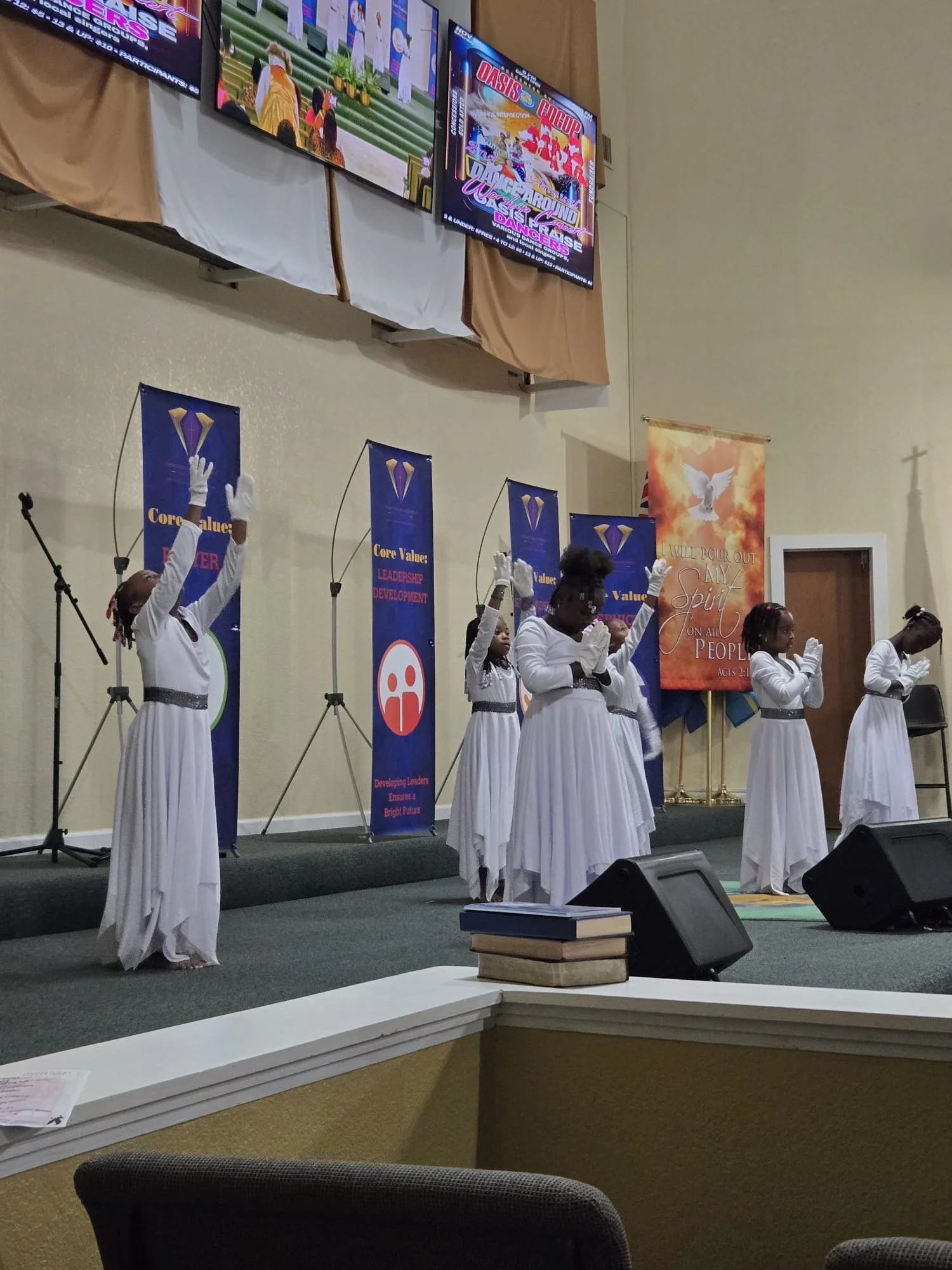 WhatsApp Image 2025-12-10 at 13.34.35b.jpeg