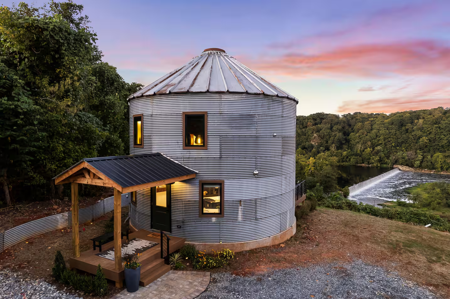 Silo on the James
