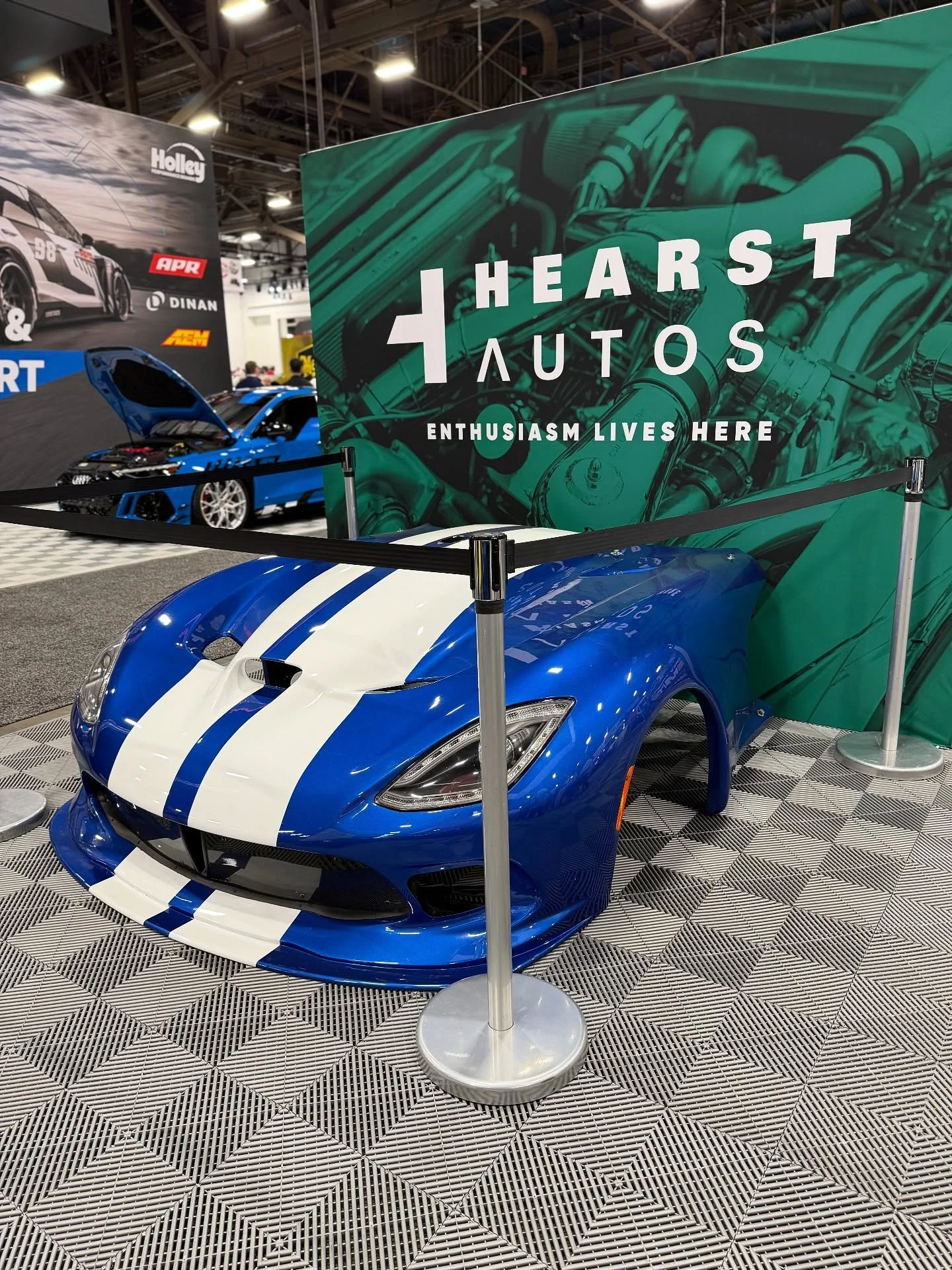 Thank you to our good friends at @motortrend @hearstautos for the hospitality at their SEMA 2025 booth! Did you get a chance to check out their 2 display vehicles?

Straight from the 2025 @hotrodmagazine Drag Week was the overall winner and record ho