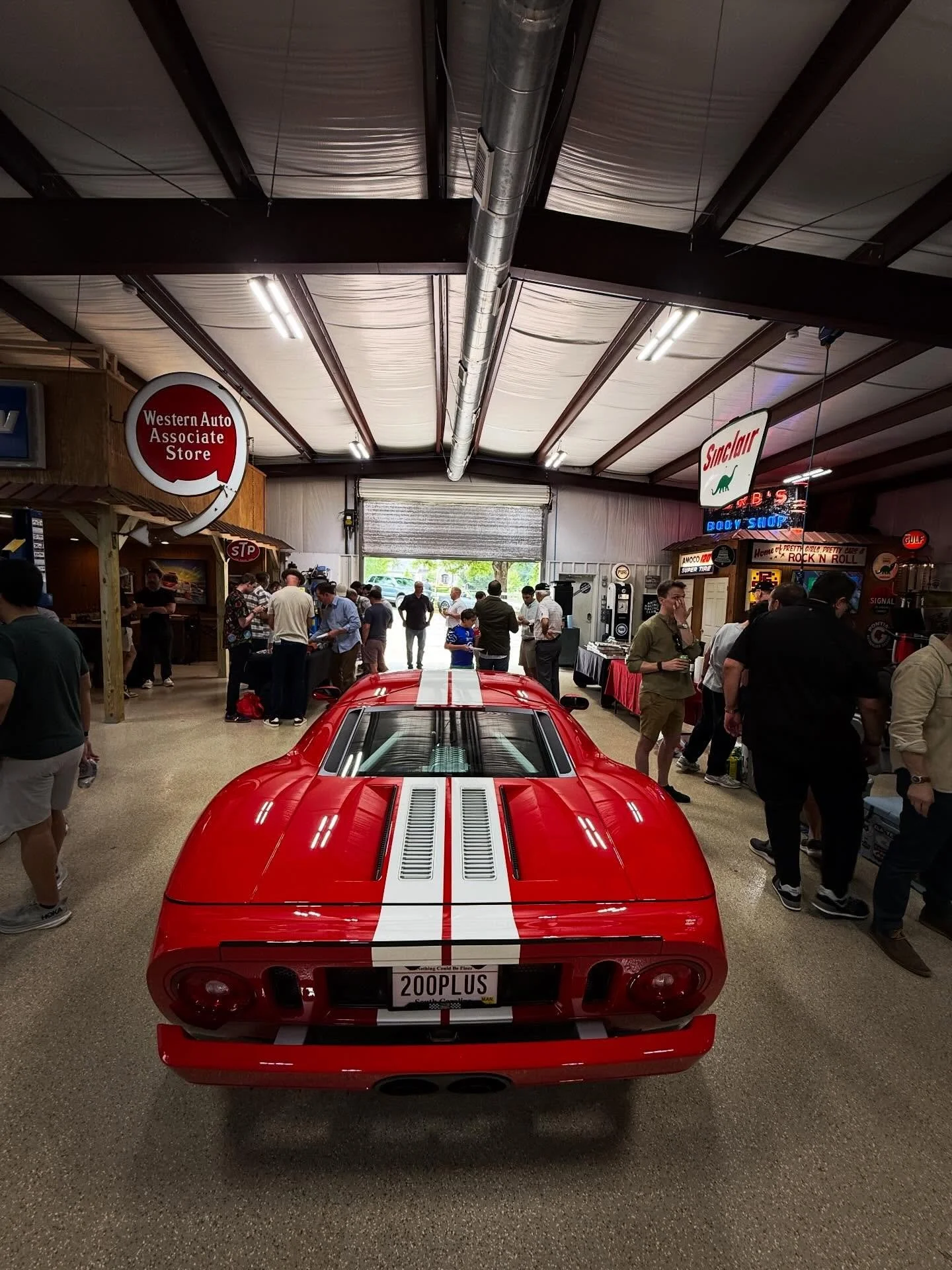 Combining two of our favorite things. 
Watches⌚️&amp; Cars 🚙 

Yesterday we attended the @greenvillewatchgroup x @findingfullthrottle meet-up. There was plenty of eye candy on four wheels and on everyone&rsquo;s wrist.  If you love watches as much a