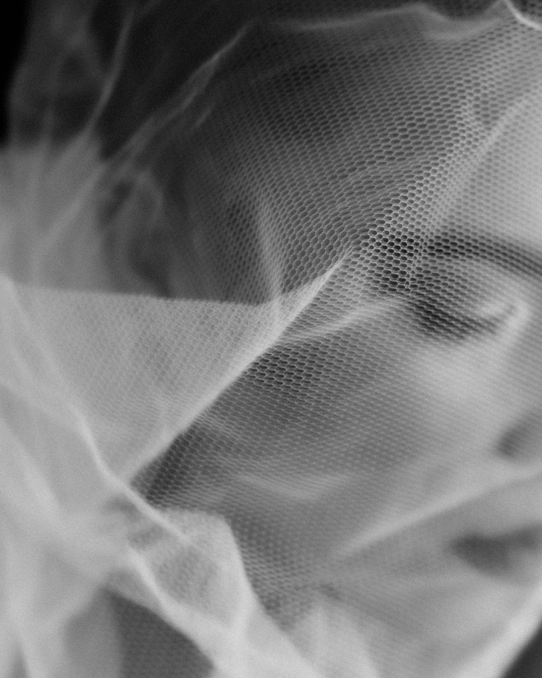 What do you think about this pic? I'm worried this fabric (though I love it) is a bit overdone :)
-
-
-
-
-
-
-
-
-
#selfportraitphotography #bw_perfect #bnw_demand #monochromesapiens #phasesmag #artofportrait #impressionistphotography #blackandwhite