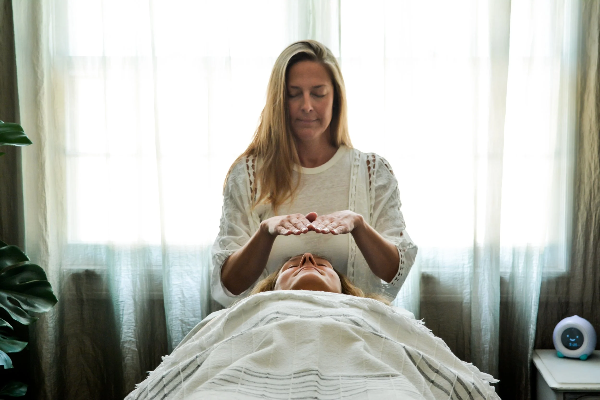 DIAGNOSTIC MEDIUMSHIP™: Identify Root Causes • Understand Others • Clear Negative Energy