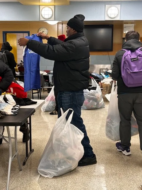 Grab a bag. and get to shopping! 