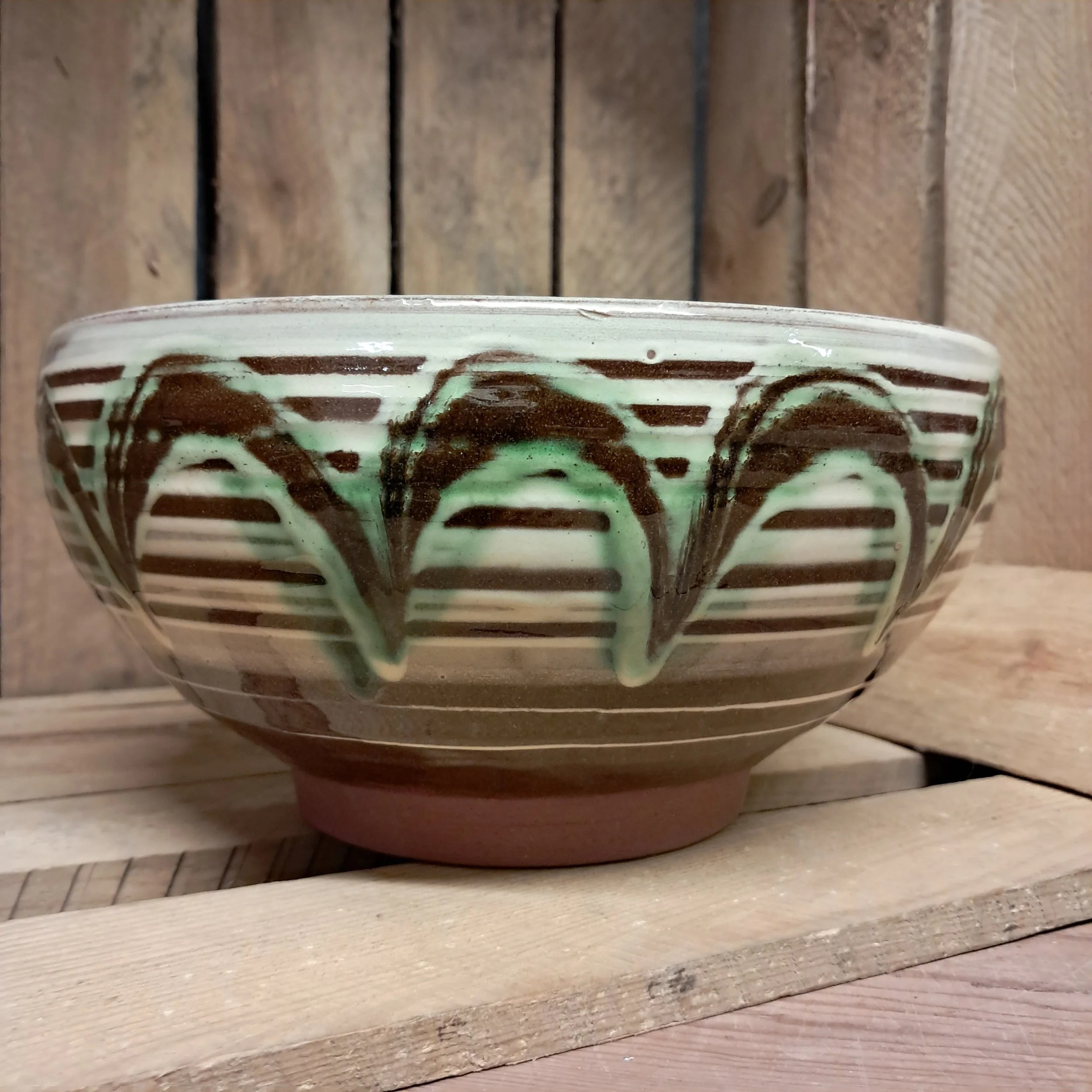 Serving Bowl - 22cm x 11cm.