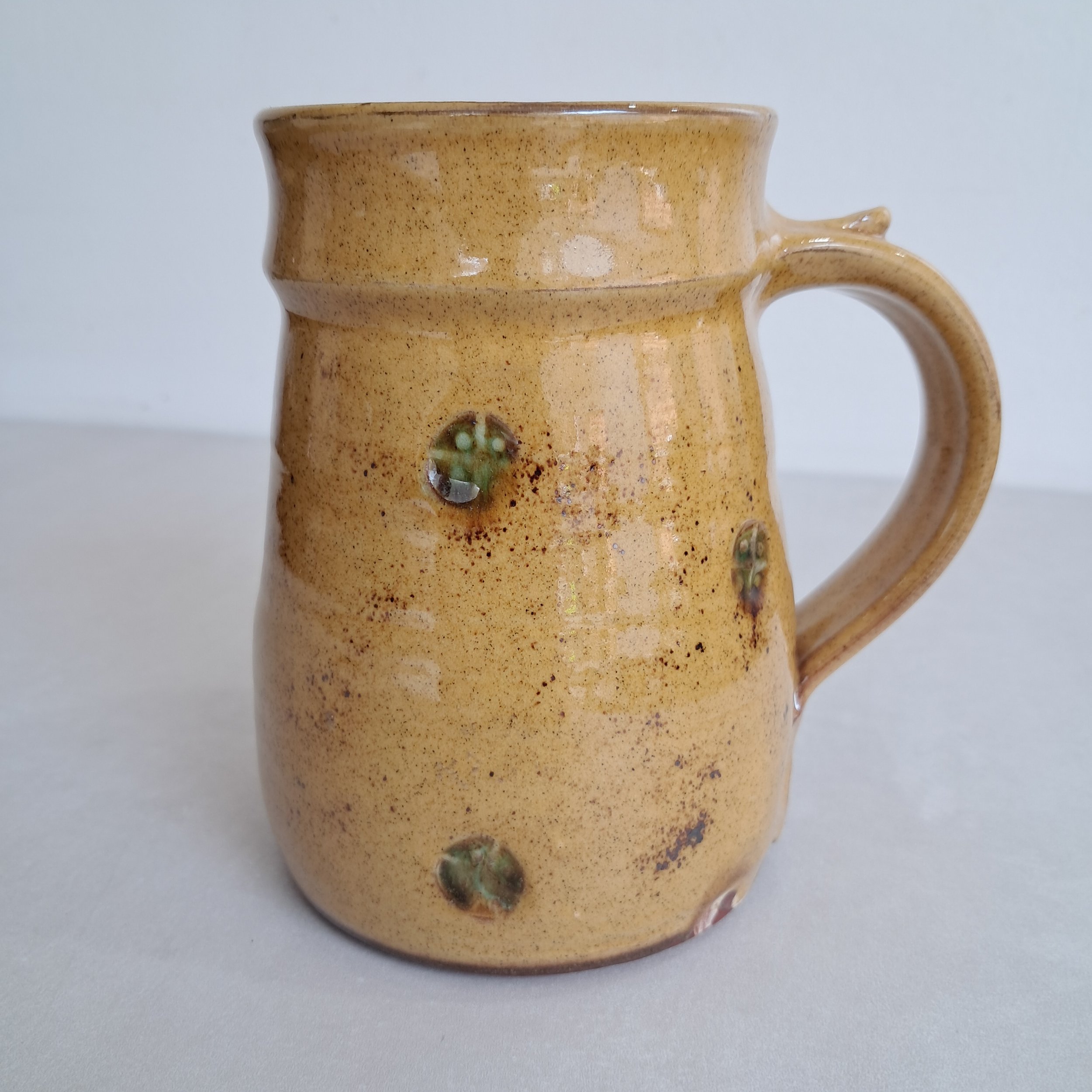 Tankard - 13cm tall.