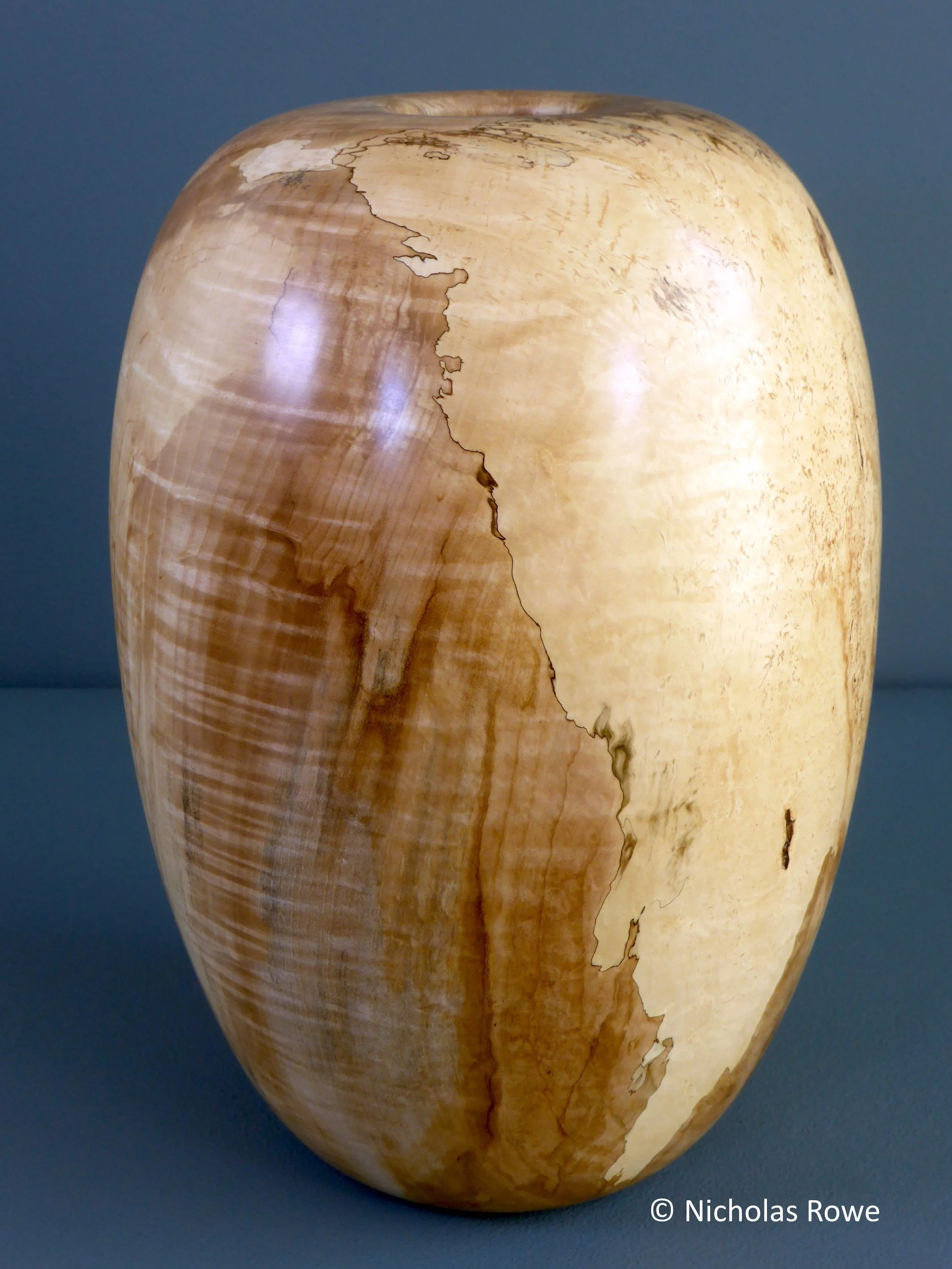 Spalted and Rippled Chestnut Hollow form