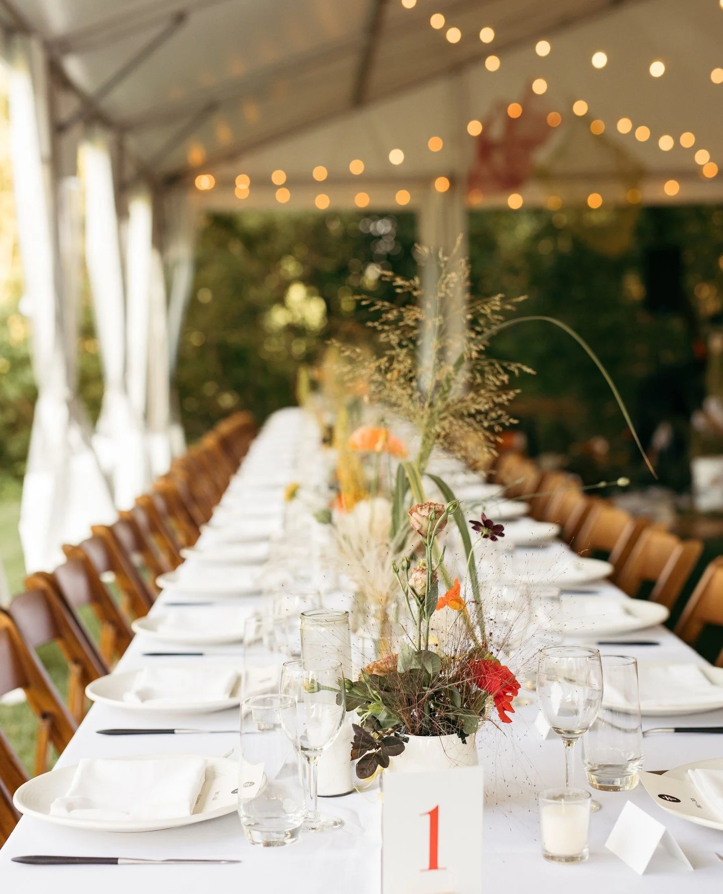No matter how big your table is this year, may your holiday be bountiful and filled with warm memories! ✨️⁠
.⁠
Venue &amp; Catering: @touristswelcome⁠
Gown: @halfpennylondon @theonebridalny⁠
Hair Stylist: @theclipshop⁠
Invitations: @czarpress⁠
Floral