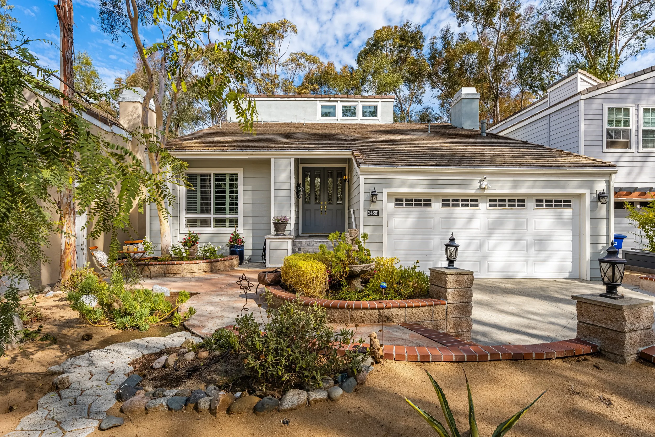 24661 Woodhill