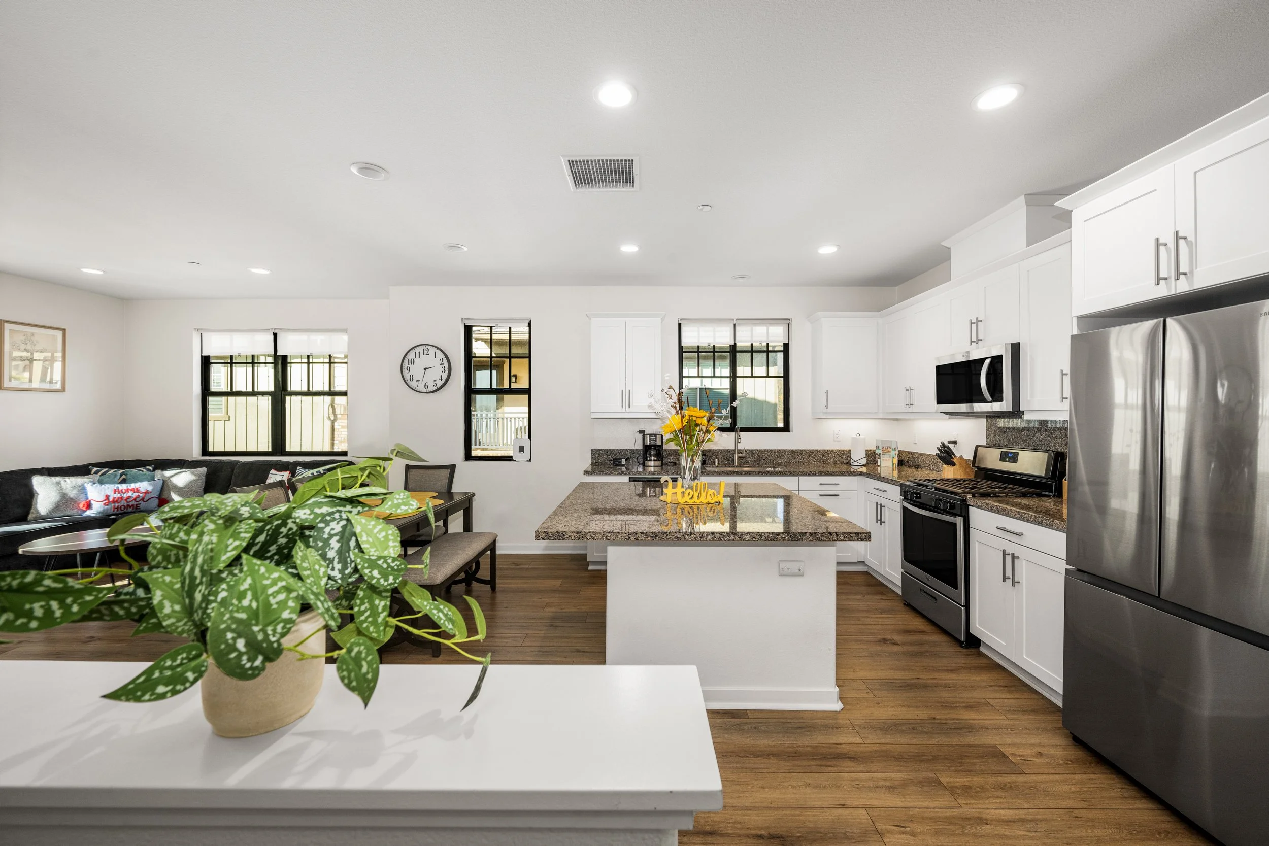 612 Boulder Cir Claremont