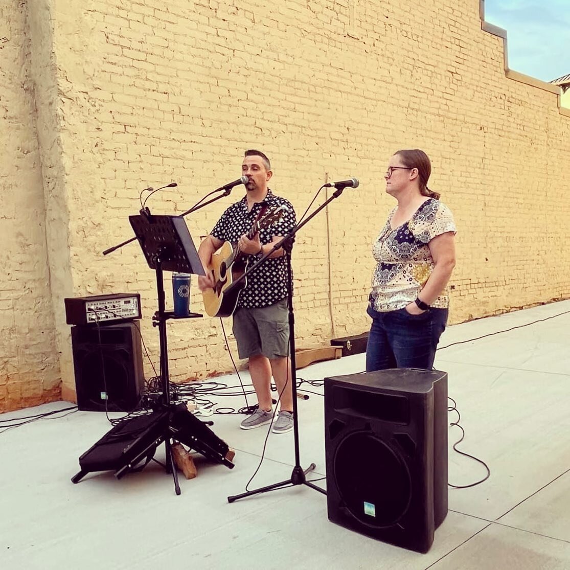 Had a great time playing at @abbottsfrozencustardgreersc for Music In The Alley!