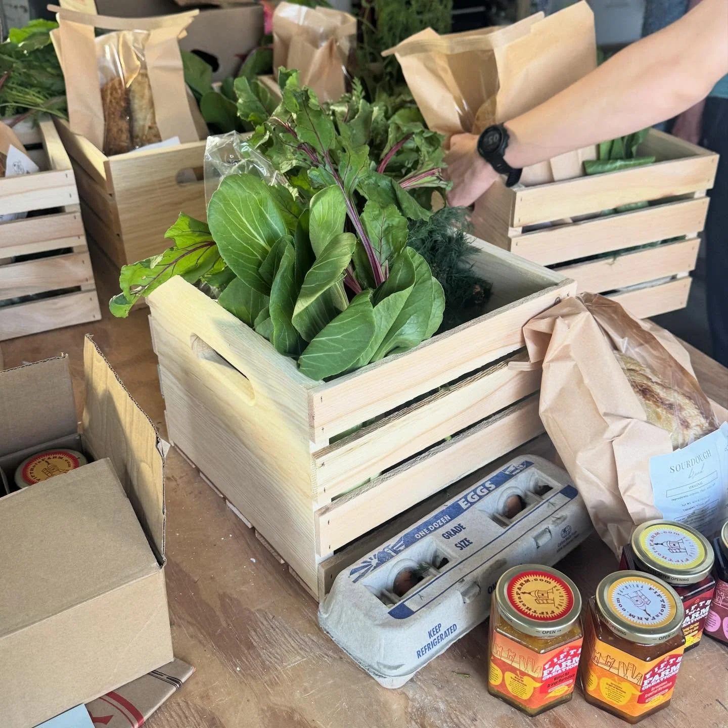 Keeping good food in rotation ♻️🌿

This week&rsquo;s FarmCrafted boxes are coming together with fresh local produce, bread, eggs, and more. Everything will be packed and ready just in time for pickup.

📦 Pickup:
Thursday 5/7 &mdash; Brewer Run Club
