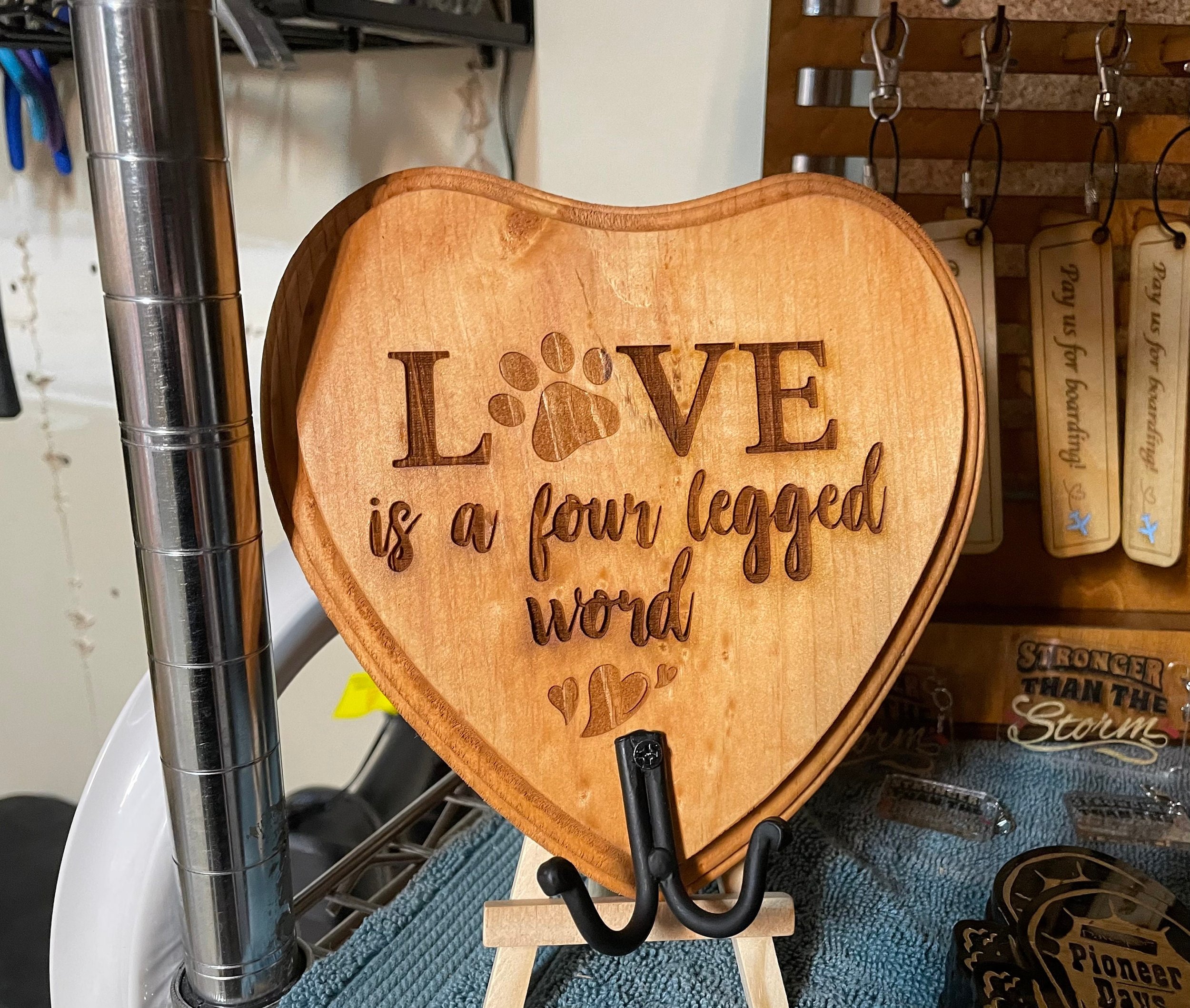 https://i.etsystatic.com/44018758/r/il/e5a715/5000412377/il_fullxfull.5000412377_lr4q.jpg