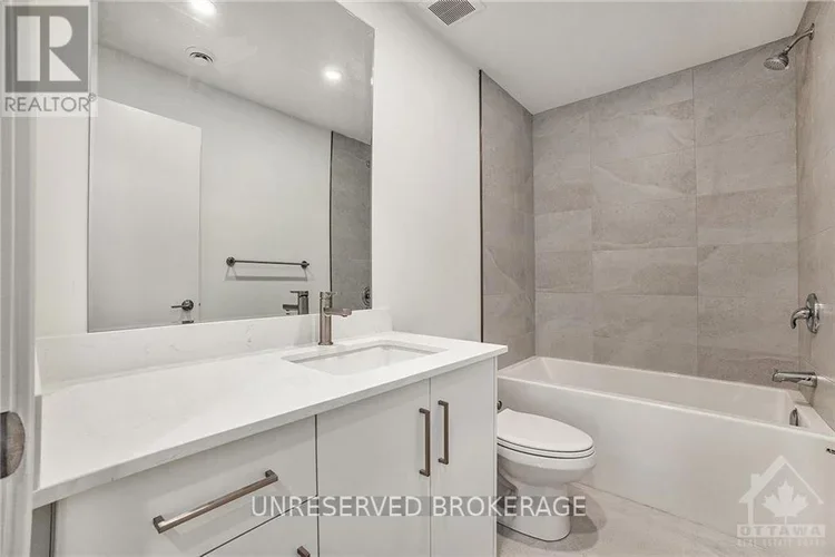 8-1260 DORCHESTER AVENUE