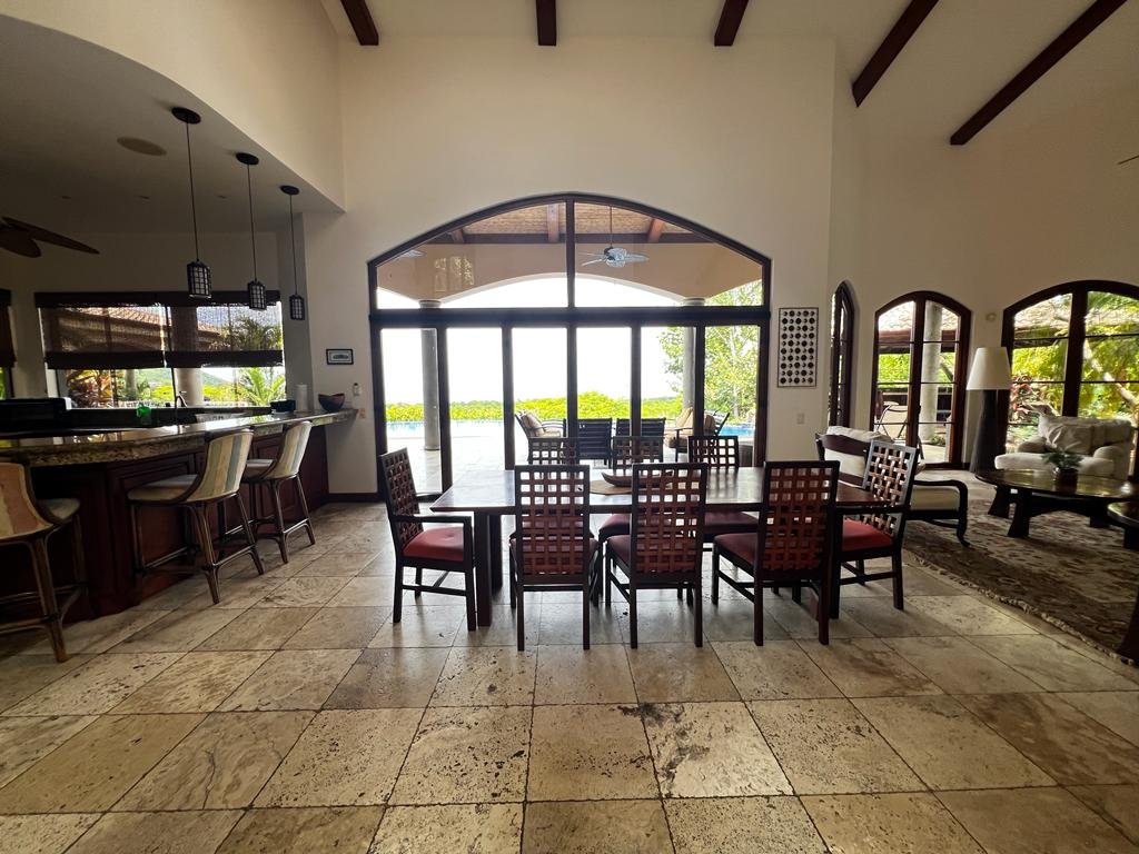 Sun Monkey - Living Room