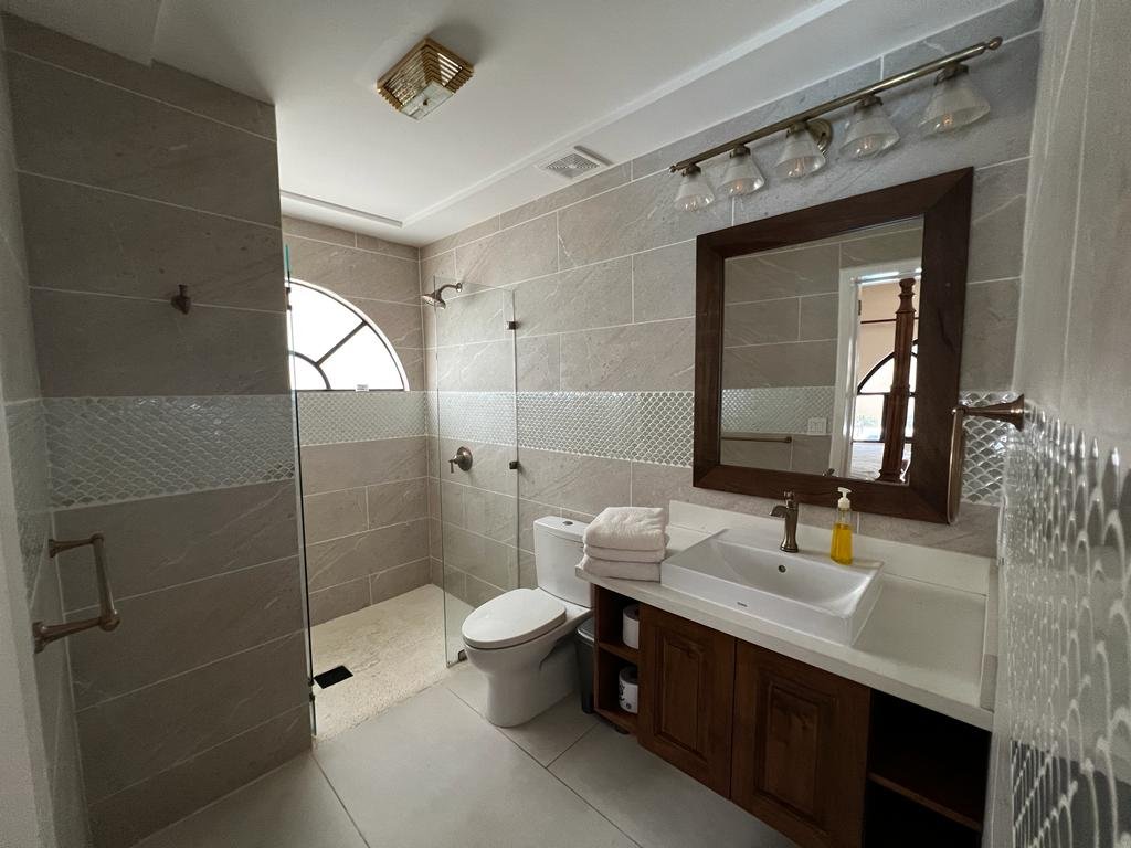 Villa Daiquiri - BD 4 Bathroom