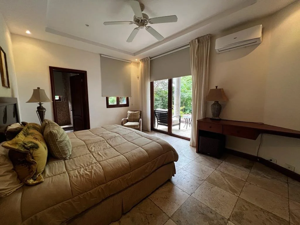 Sin Monkey - Bedroom 2