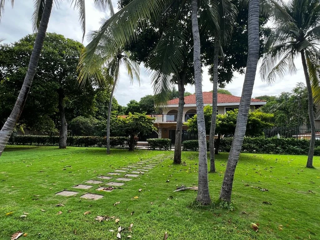 Villa Daiquiri - Beach Front