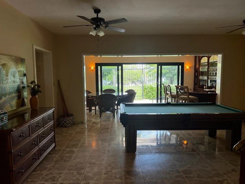 Villa Daiquiri - Beach Front 