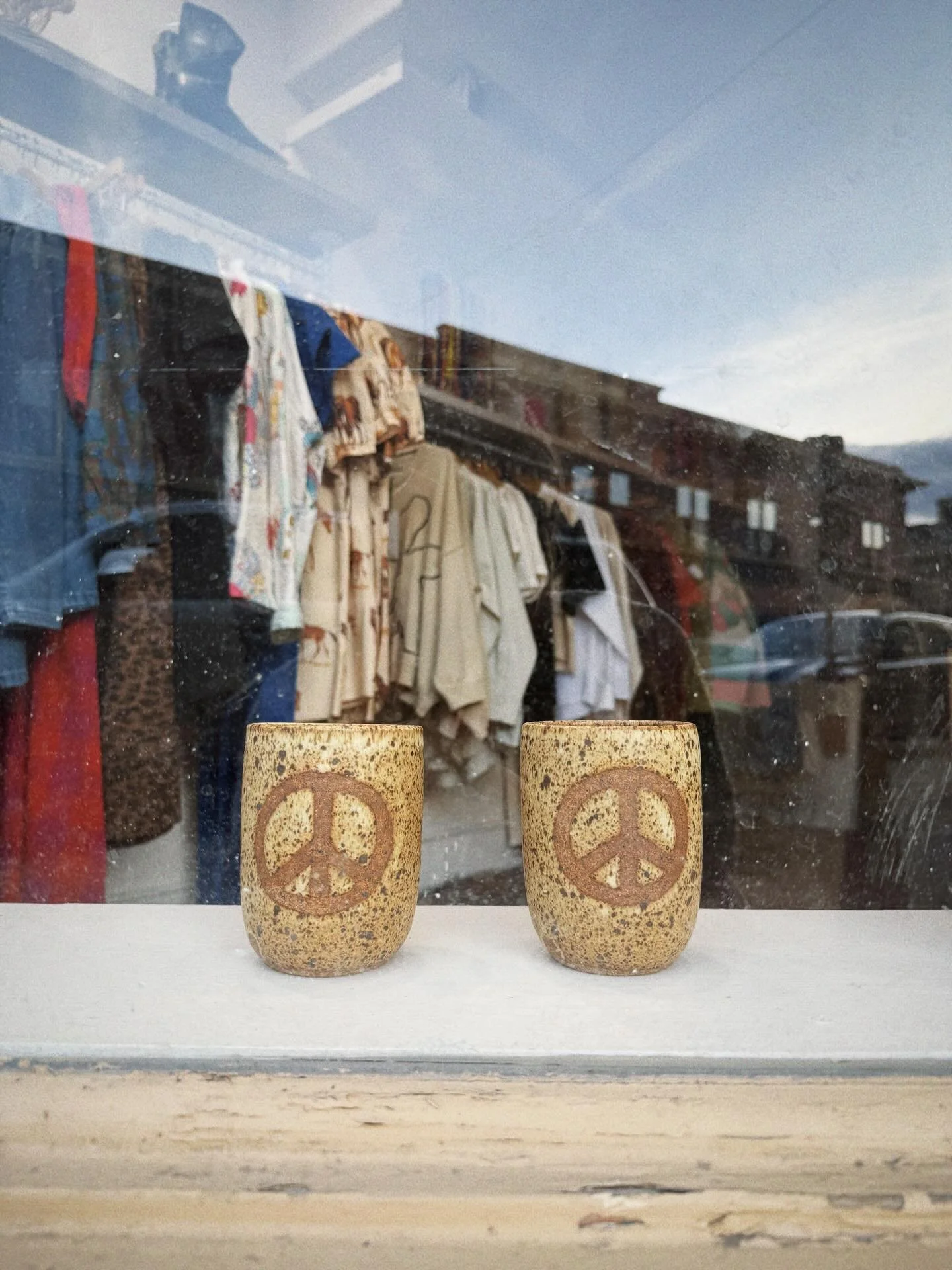 A friendly reminder that we will be closed tomorrow for the National General Strike. We recognize not every laborer / small business is able to do the same and we stand in solidarity however you are putting in the work. 

Some local recs for tomorrow