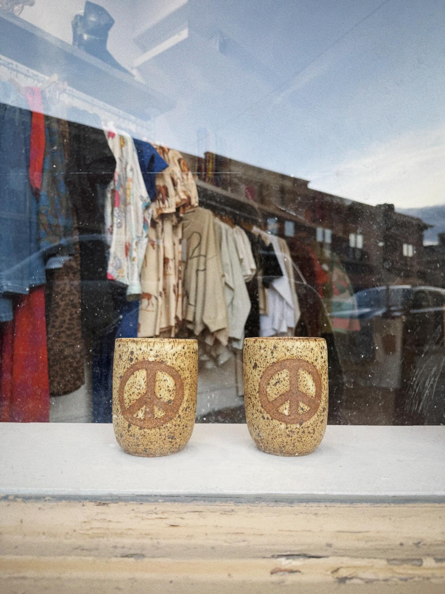 A friendly reminder that we will be closed tomorrow for the National General Strike. We recognize not every laborer / small business is able to do the same and we stand in solidarity however you are putting in the work. 

Some local recs for tomorrow