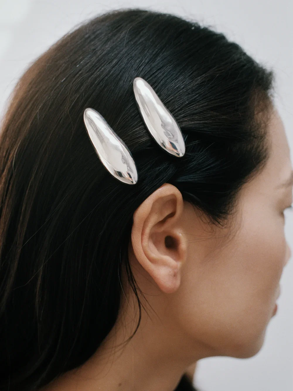 Wolf Circus Bean Hair Clip in Silver
