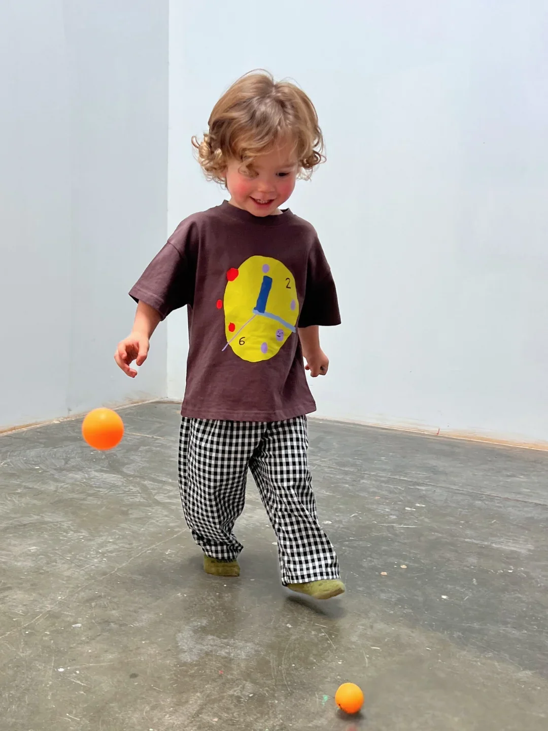 Milk Teeth Clock Tee, Brown