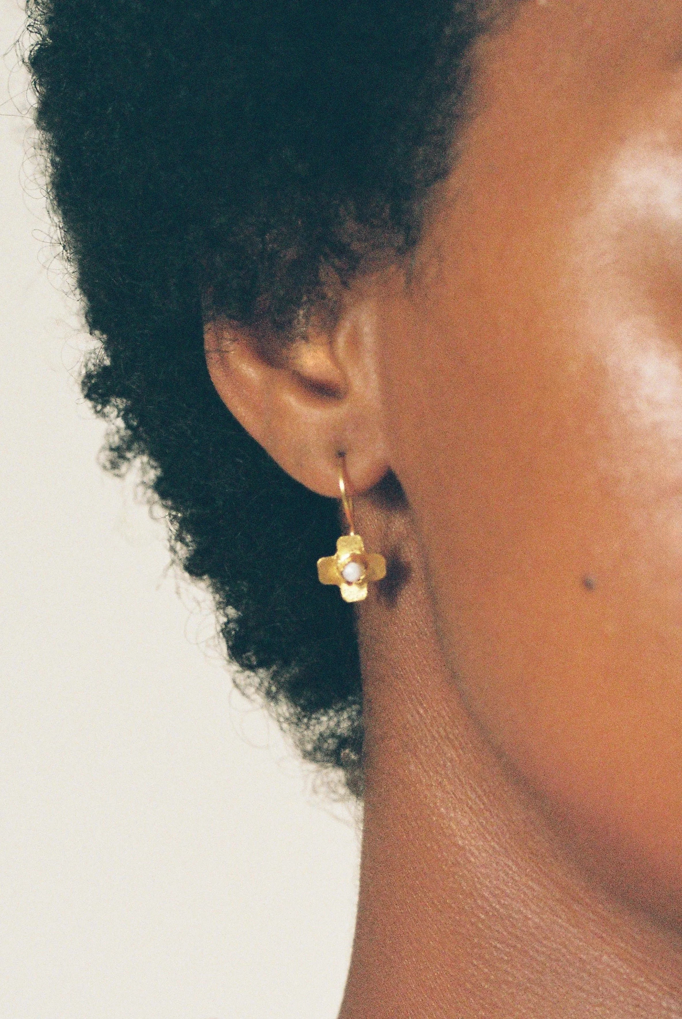 Après Ski Mini Jour Earrings Gold