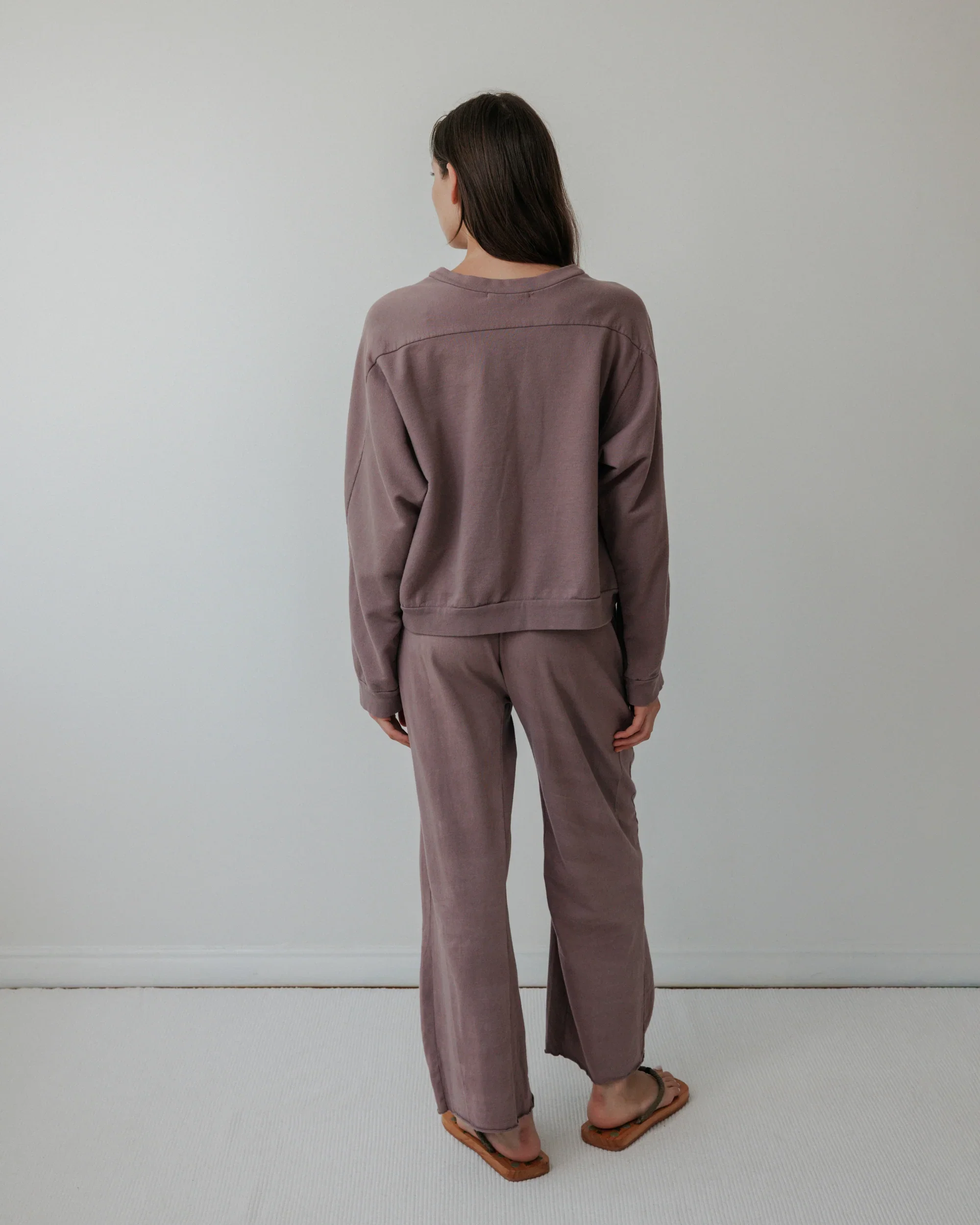 WolHideSS25_Mushroom_Easy_sweatshirt_0558_LR.jpg.webp