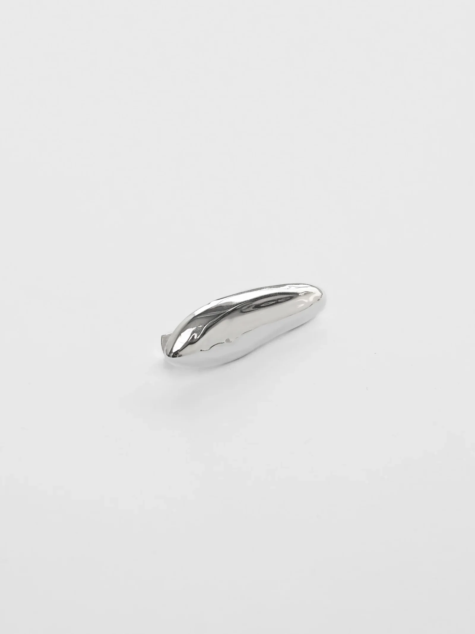 Wolf Circus Bean Hair Clip in Silver