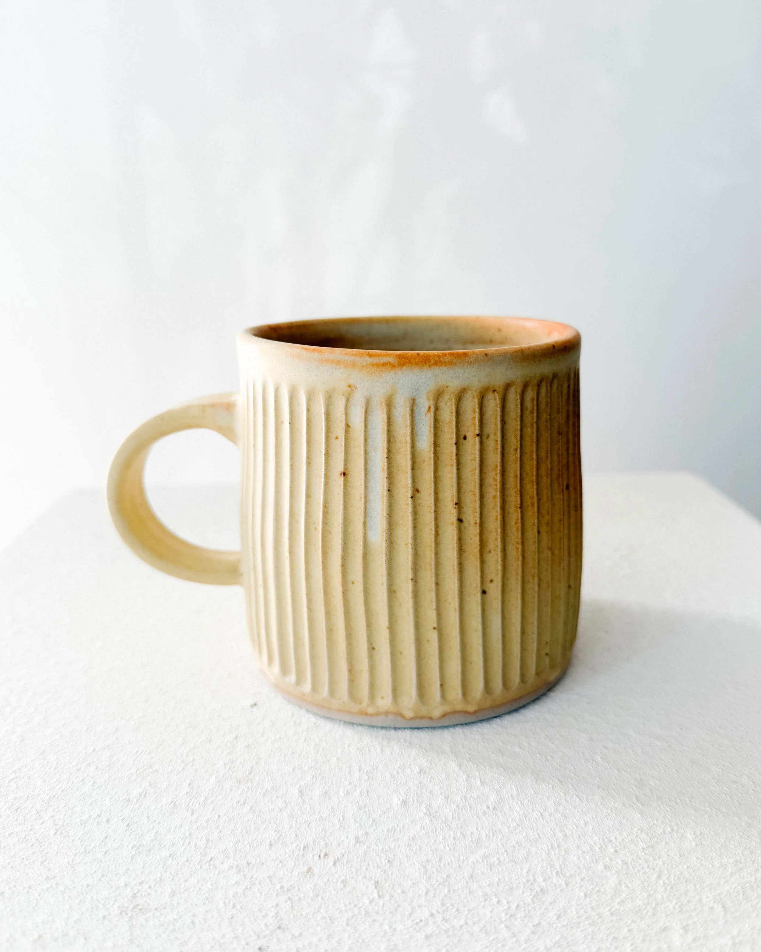 Omo Ribbed Daily Mug - Honey