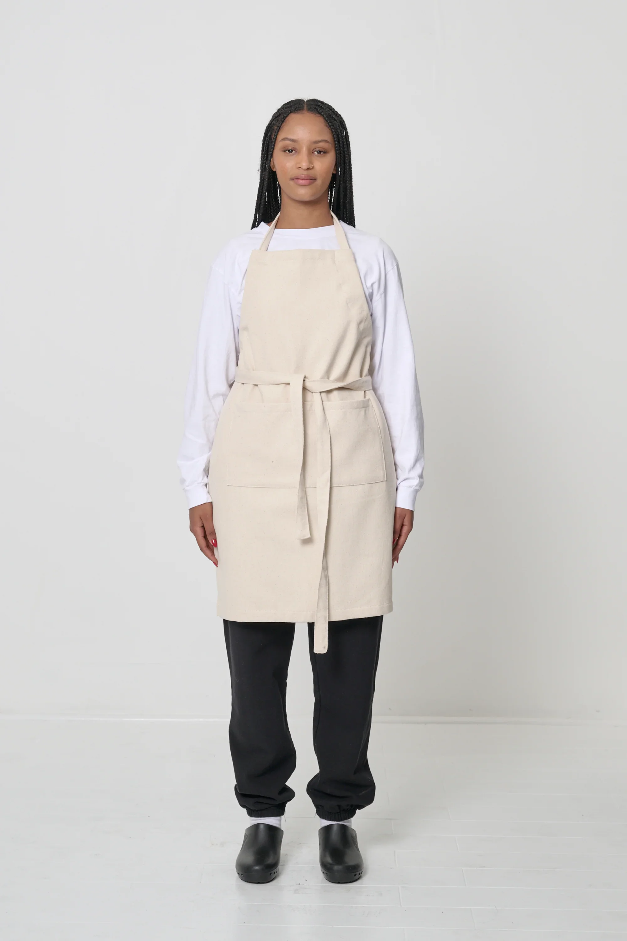 AdjustableApron_Natural_Londyn_1_240504.jpg.webp