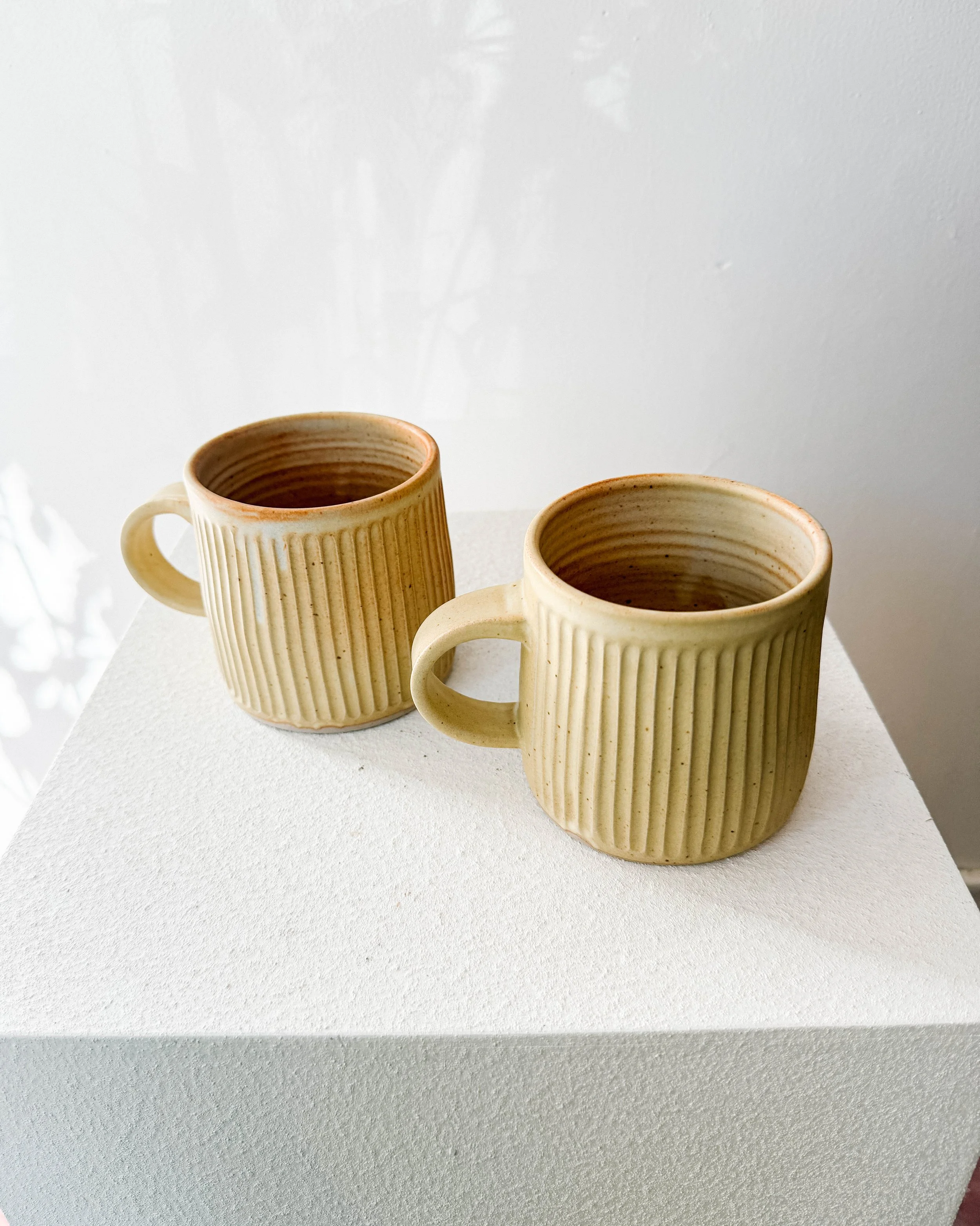 Omo Ribbed Daily Mug - Honey