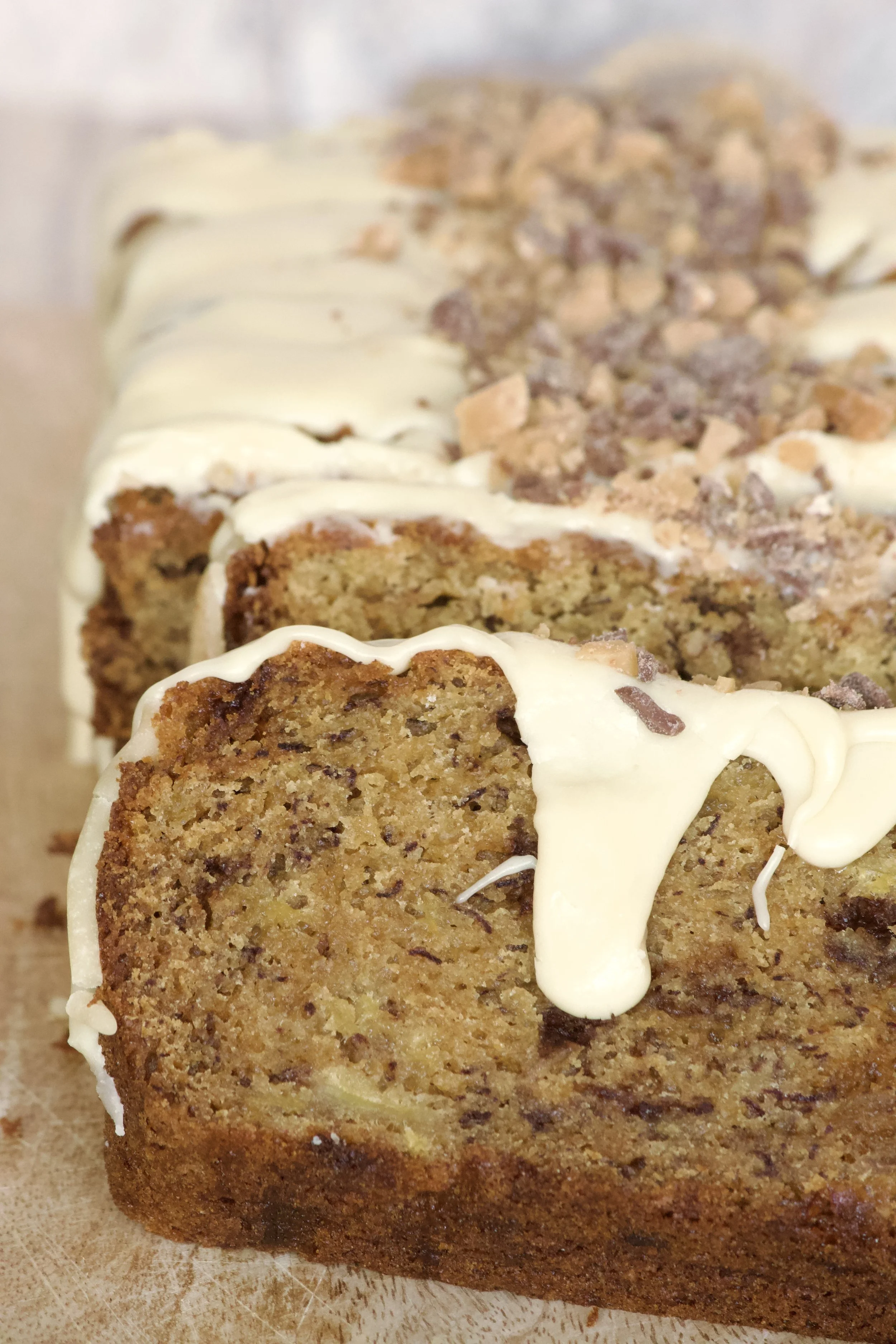 banana bread with icing