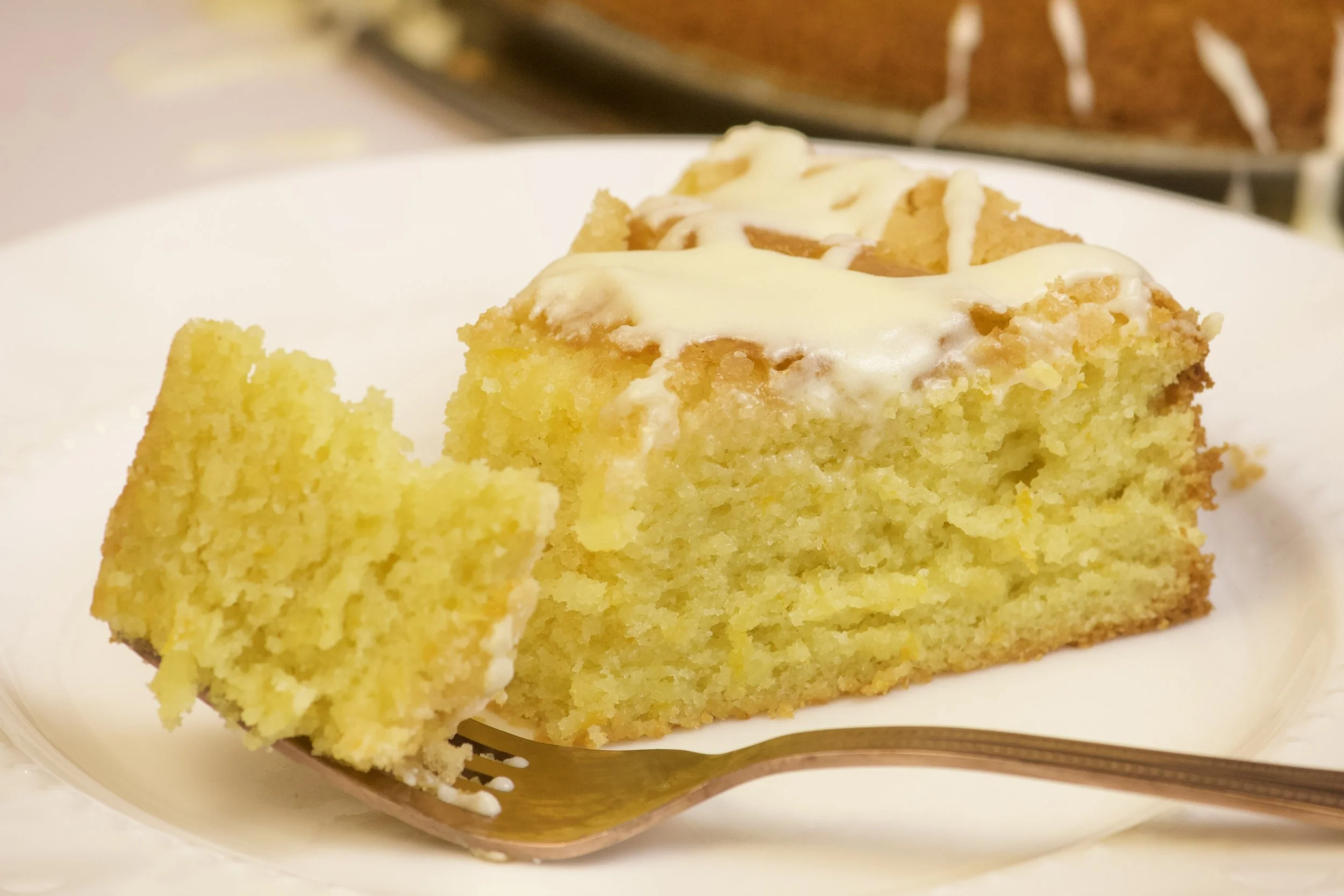 olive oil cake with glaze