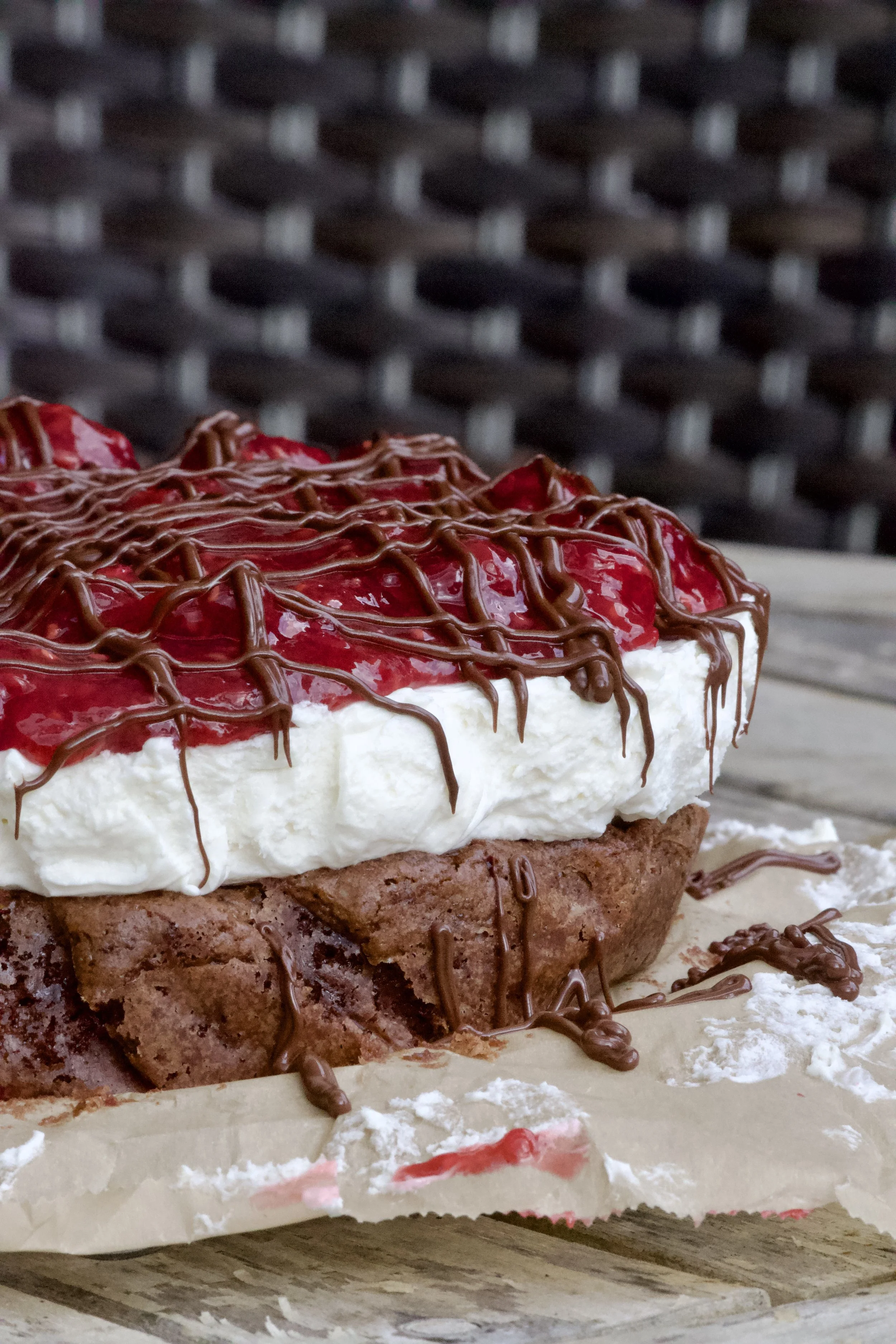 raspberry cheesecake with brownie bottom