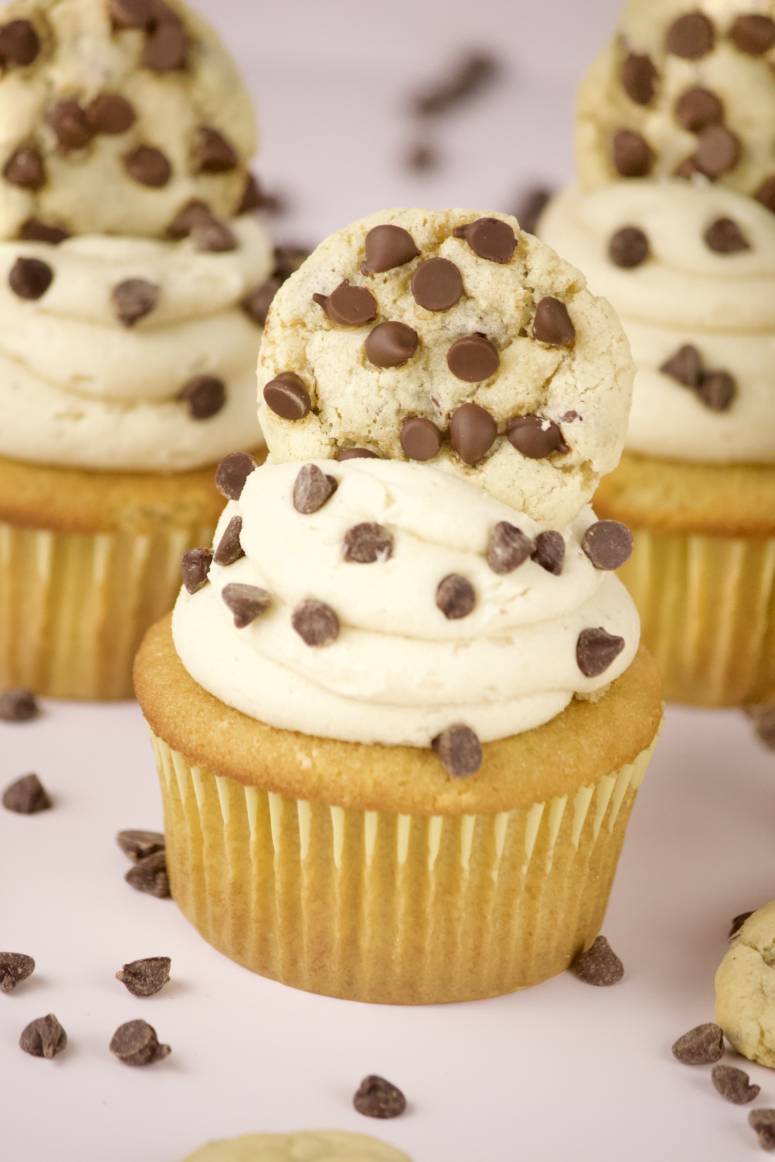 chocolate chip cookie cupcakes