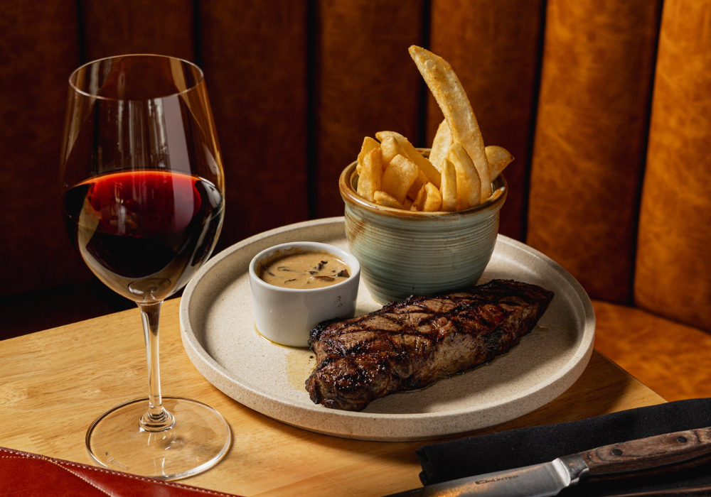 7 Cutz EDM GIF (1).png