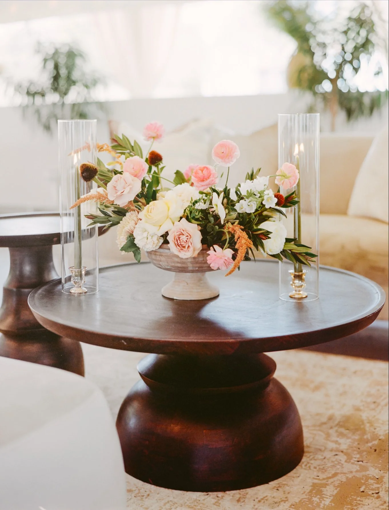 Luxury wedding reception furniture 