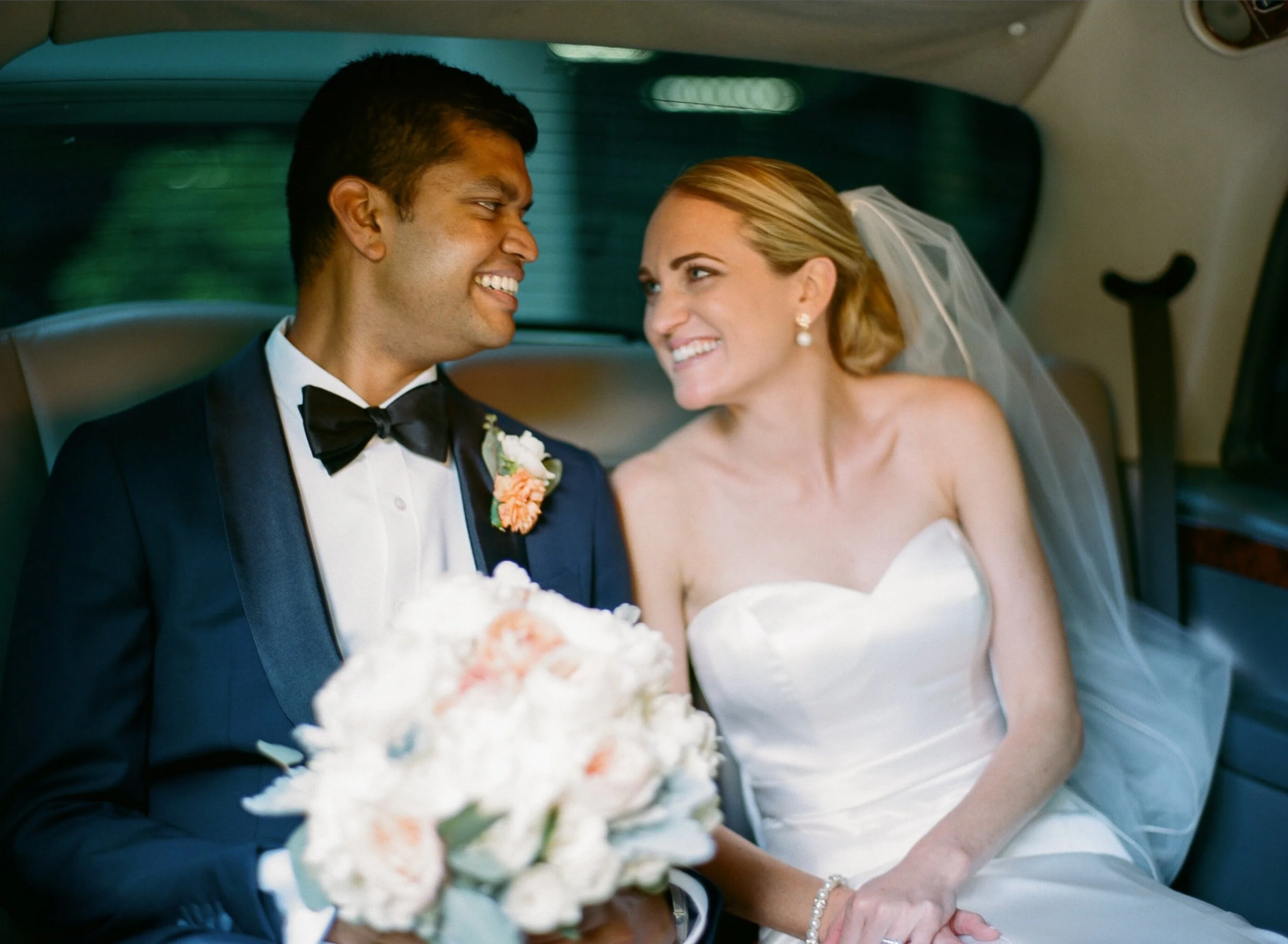 Wedding photo in a classic car