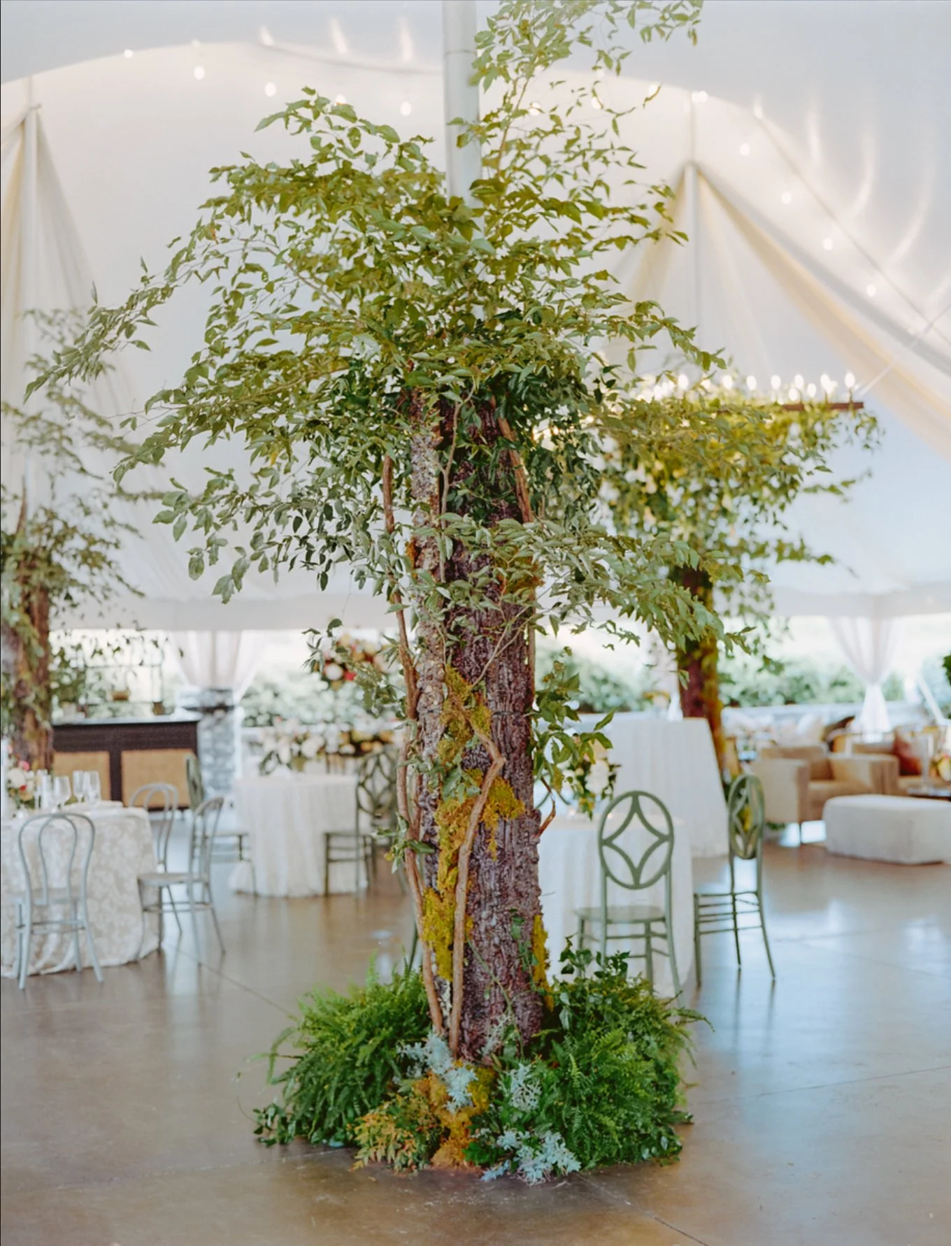Luxury tent wedding flowers