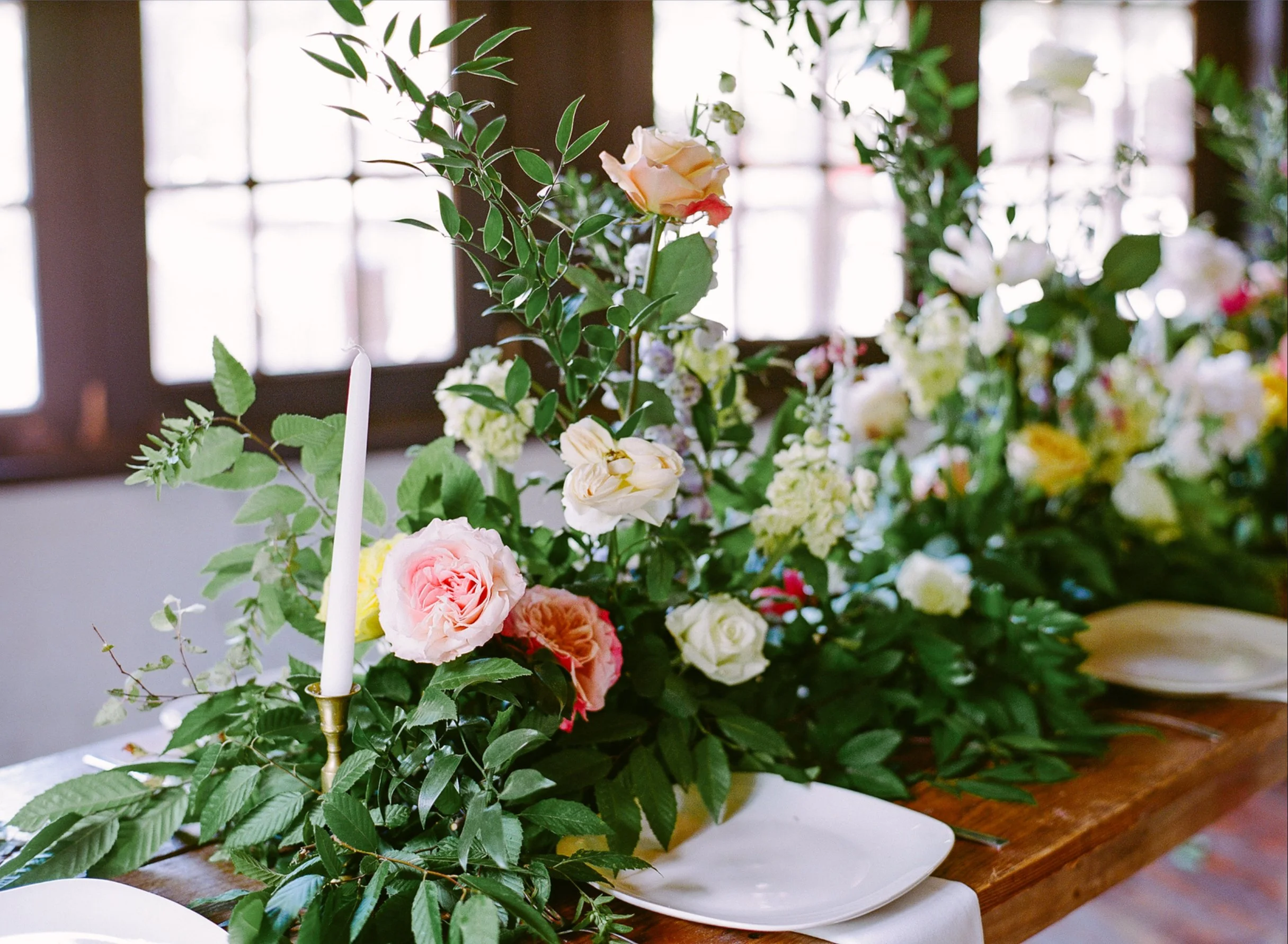 Fresh designs wedding flowers