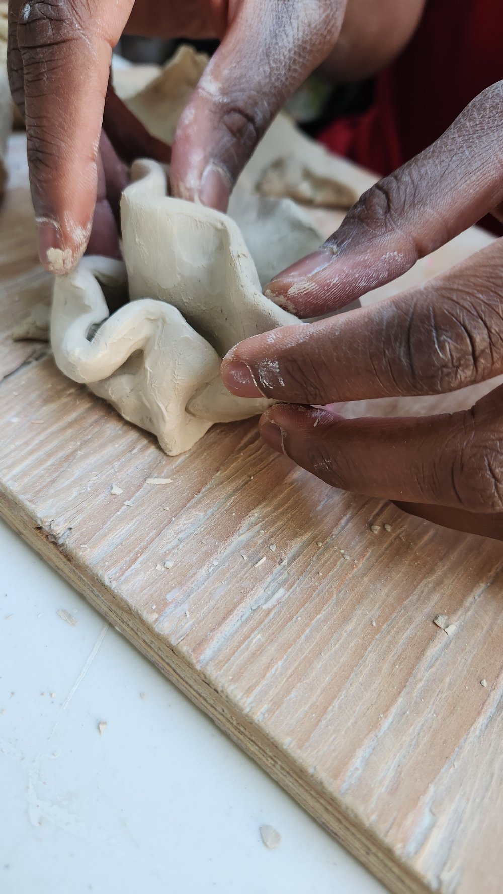 Beginner hand-building pottery clay class