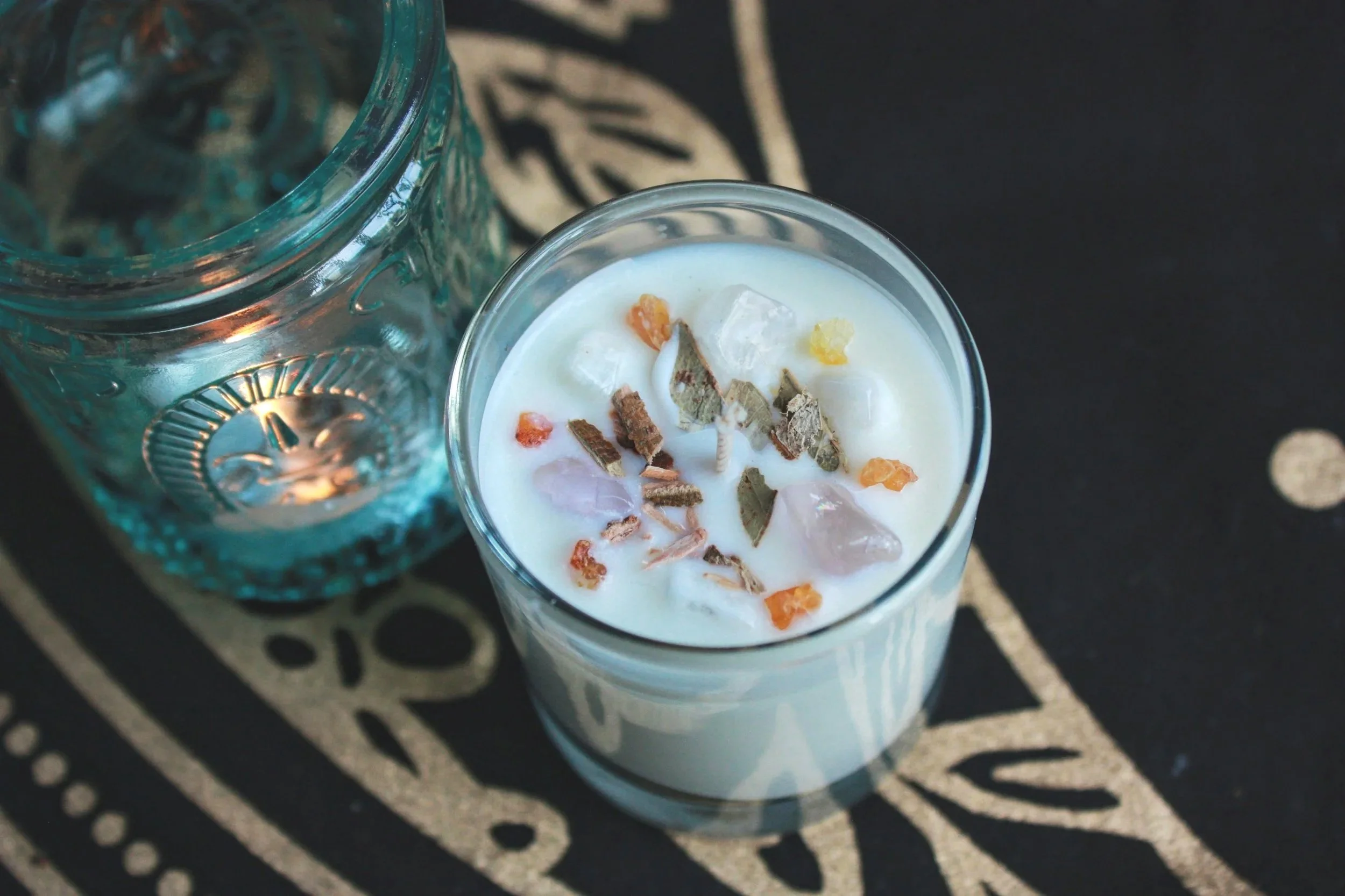 Caty’s Fav: Monthly Crystal Candle Workshop