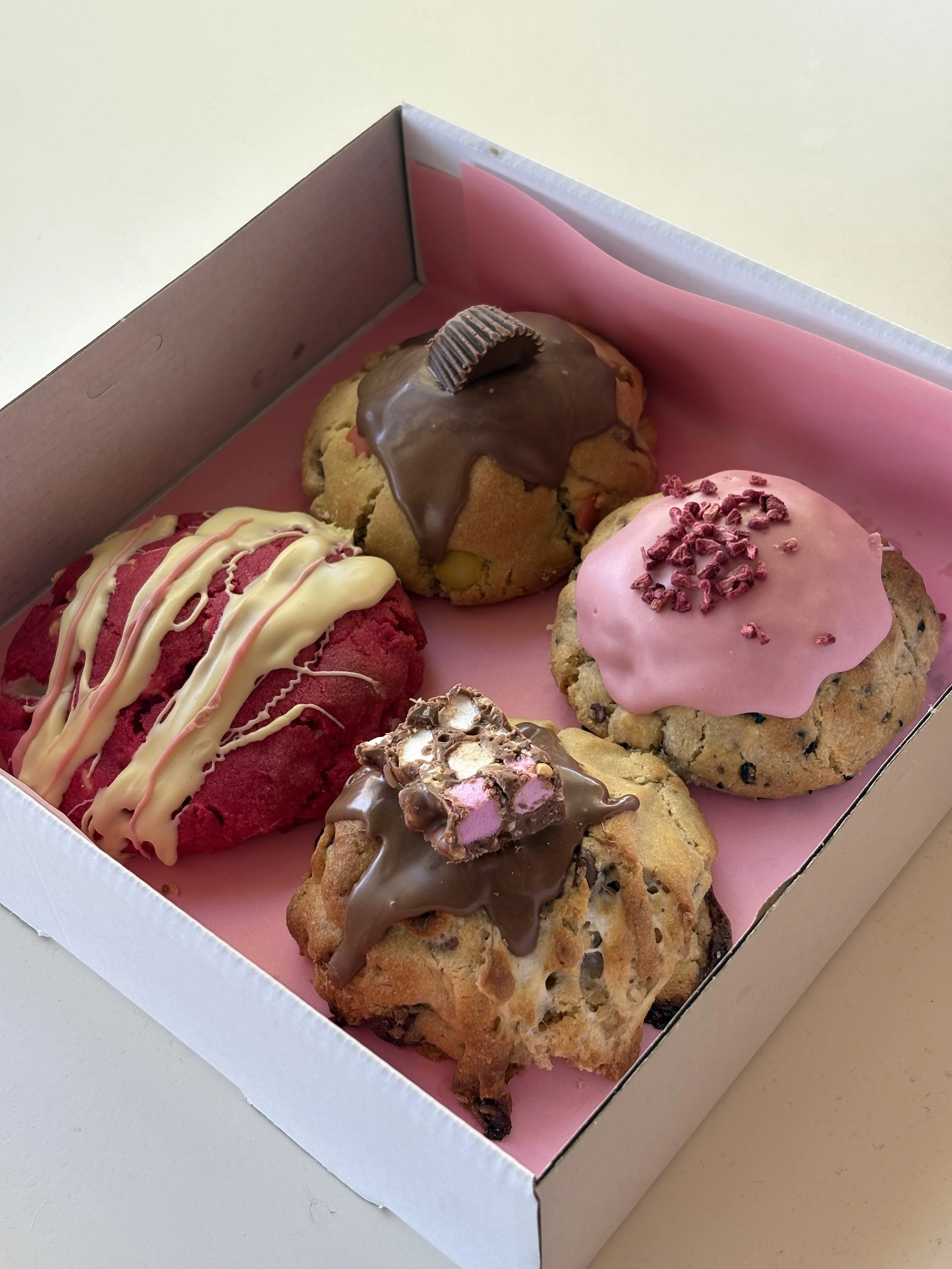 V-Day Cookie Box