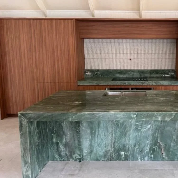 Sneak peek! 💫 Check out our latest project featuring this stunning Emerald Quartzite kitchen benchtop. 

We're excited to share a glimpse with you and can't wait to unveil the final transformation! 

⚪ Design and build: @orr_made
⚪ Tiles: @verzatile