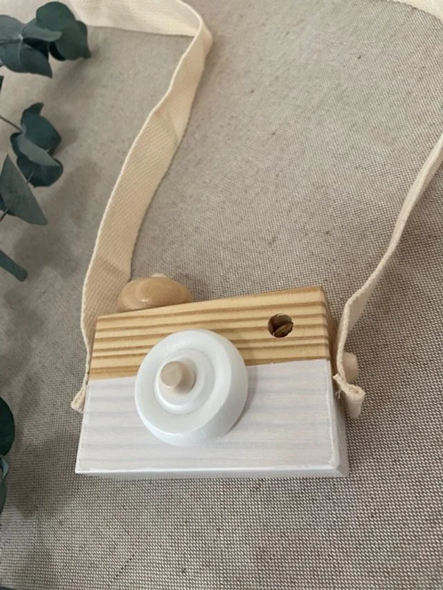 Wooden Play Camera | Imaginative Play — Connect.Ed