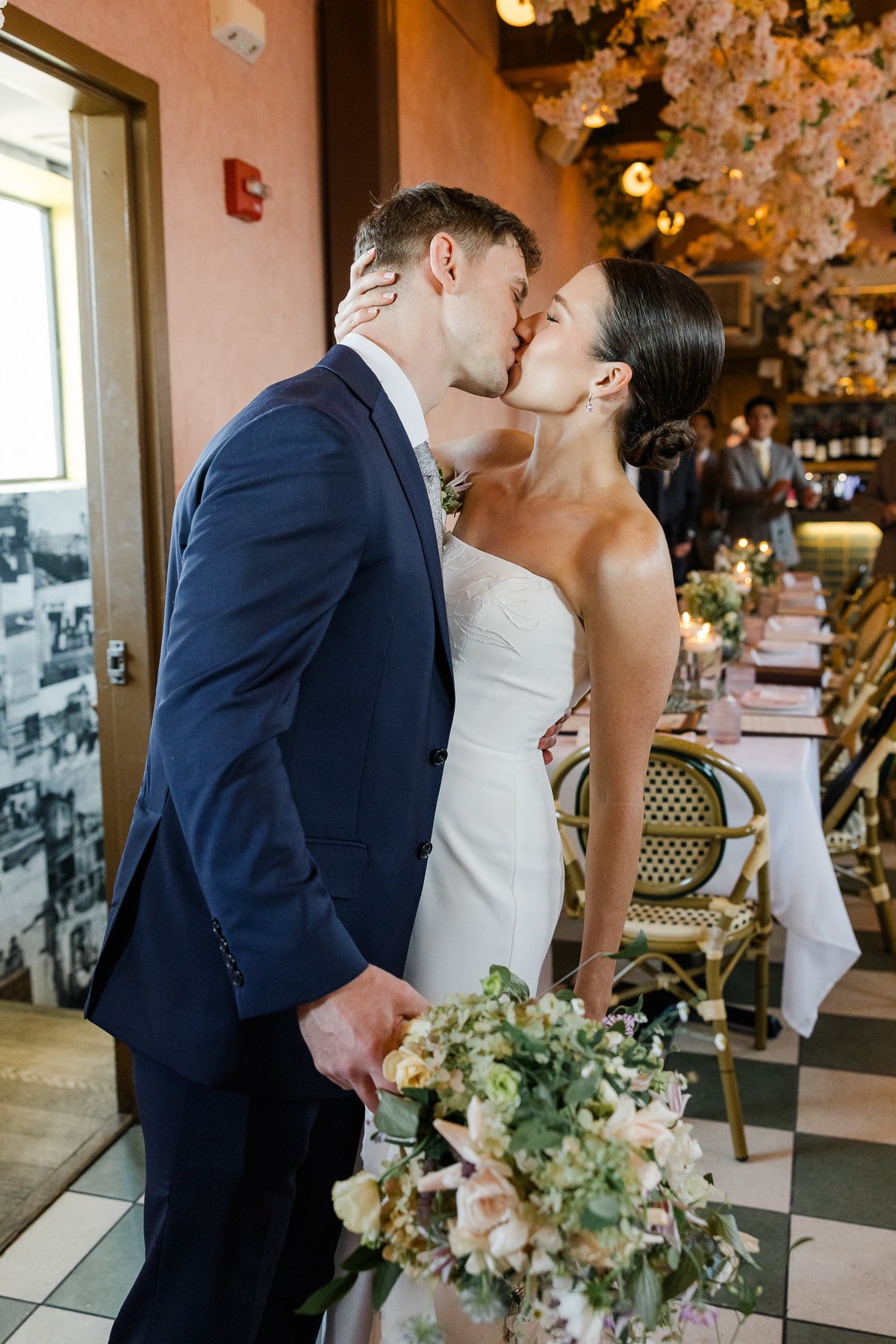old-town-alexandria-micro-wedding-carlyle-house-83.jpg