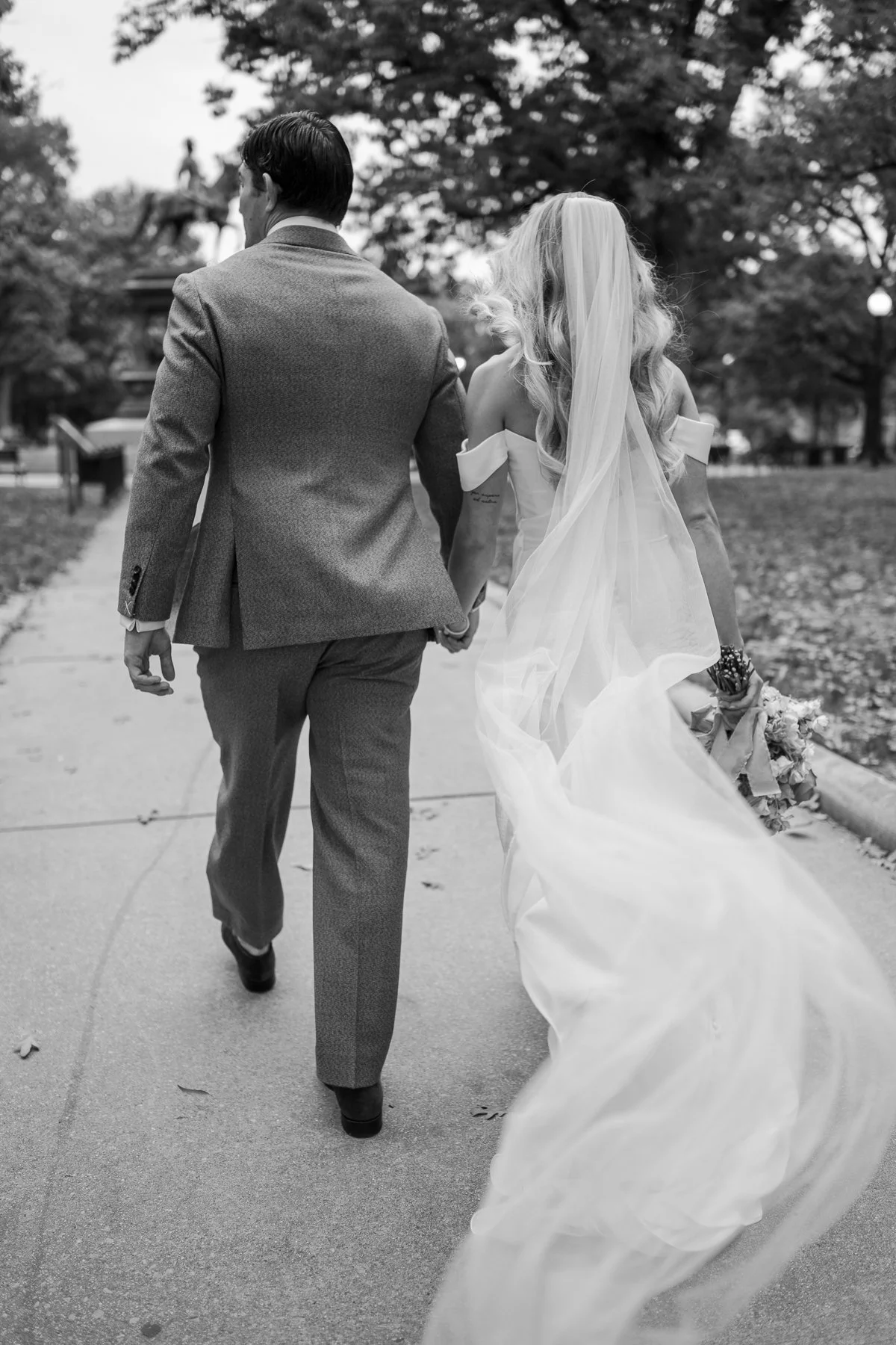 washington-dc-fathom-gallery-micro-wedding-28.jpg